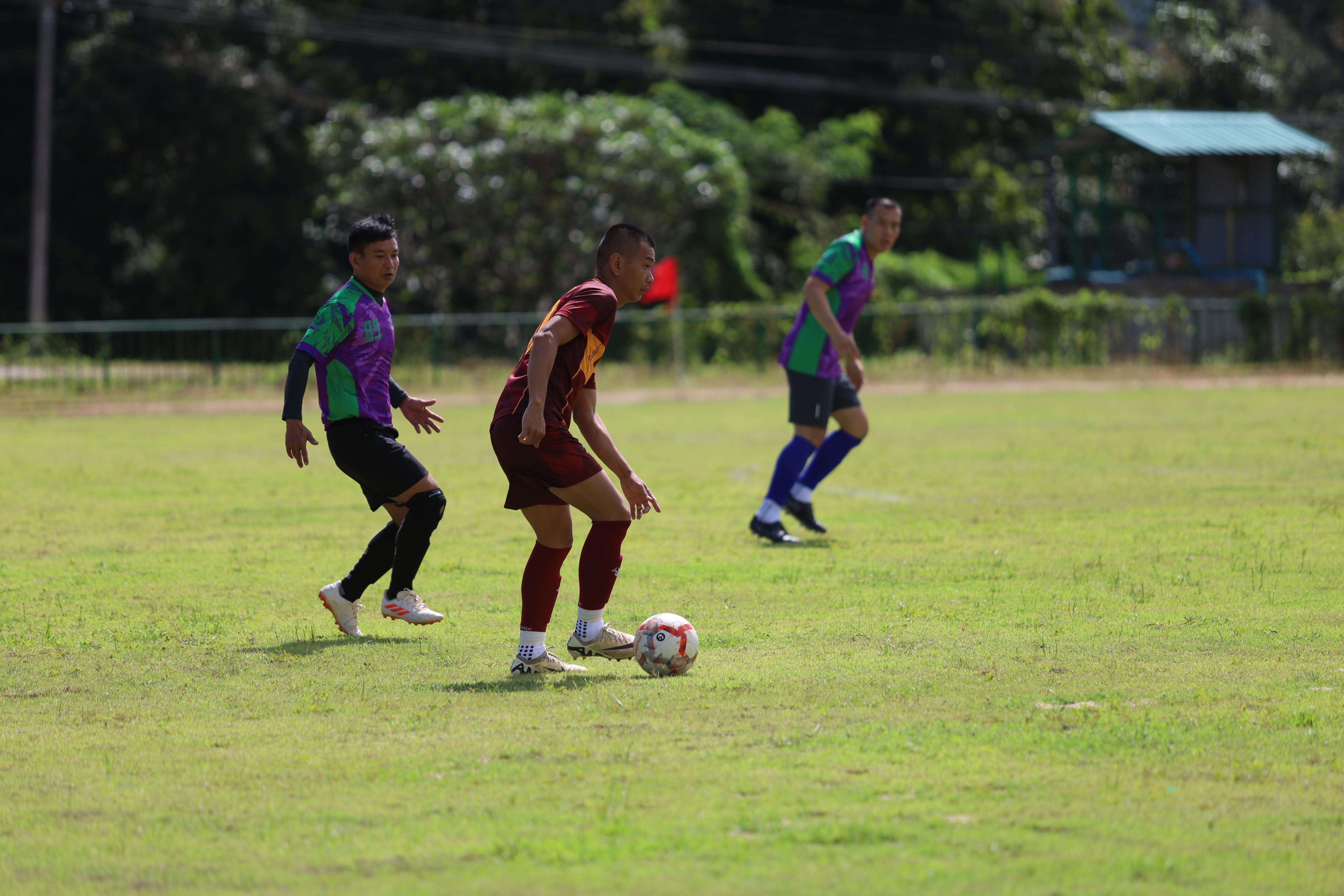 44. การแข่งขันฟุตบอล11คนหน่วยงานคู่ที่1