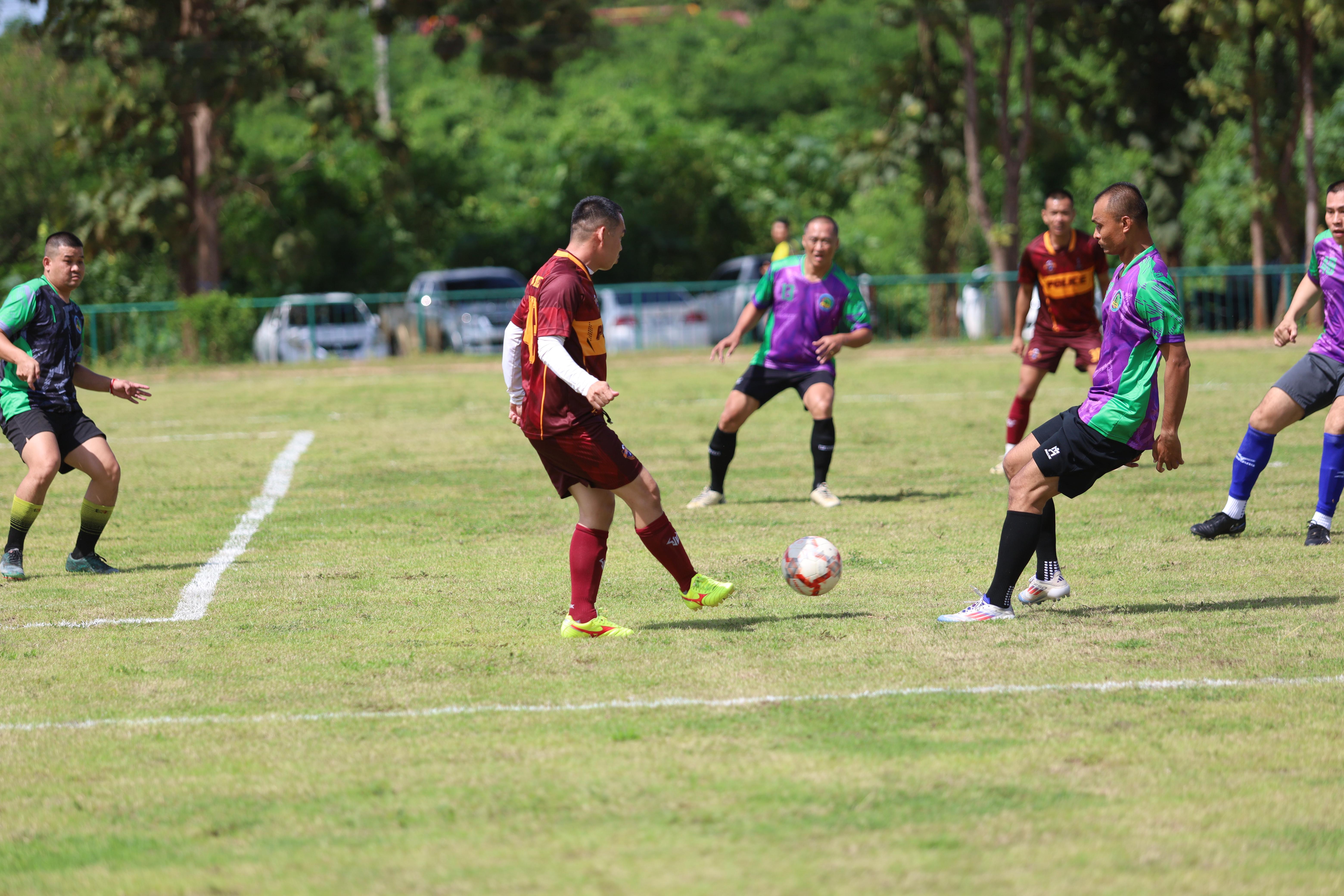 54. การแข่งขันฟุตบอล11คนหน่วยงานคู่ที่1