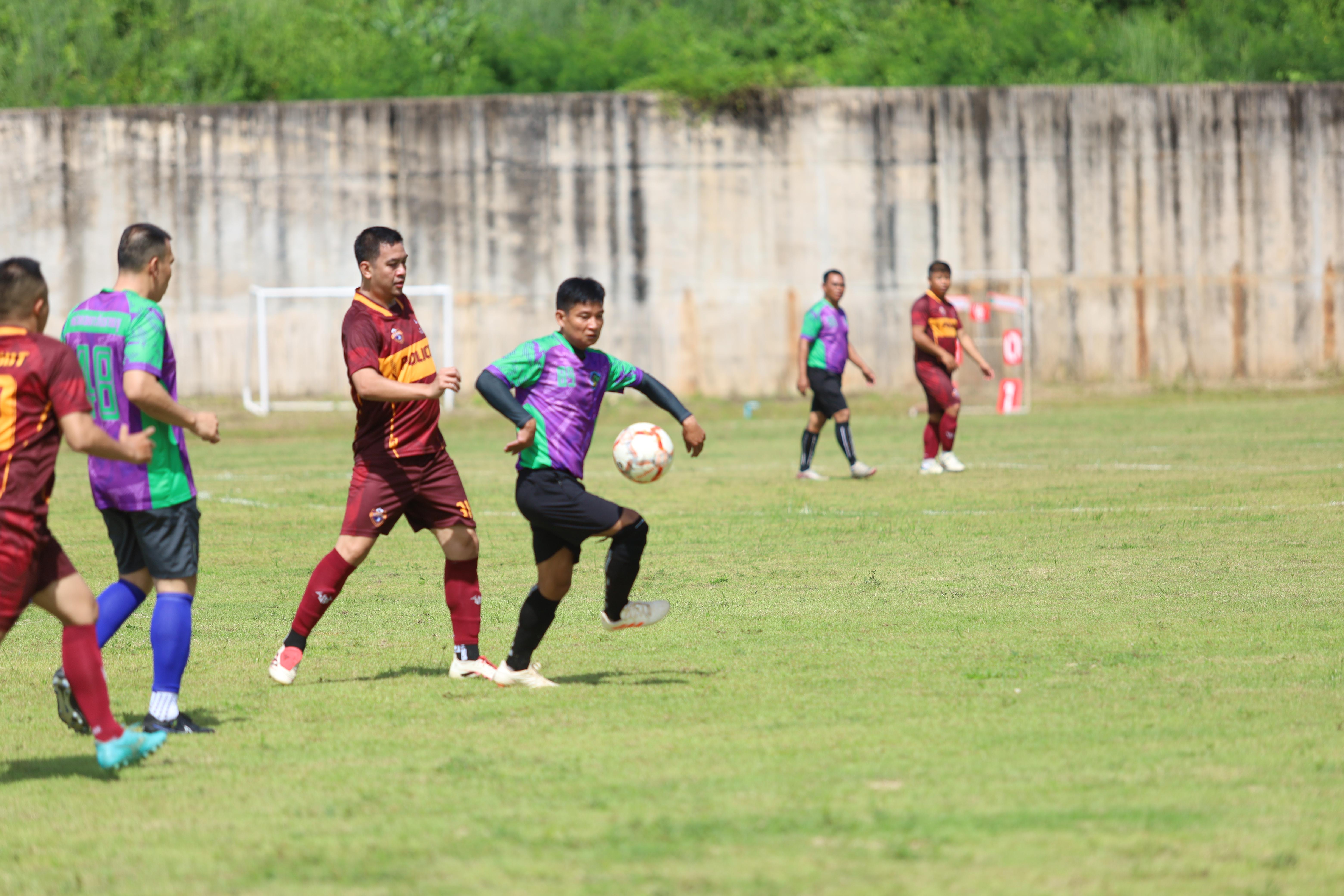 55. การแข่งขันฟุตบอล11คนหน่วยงานคู่ที่1