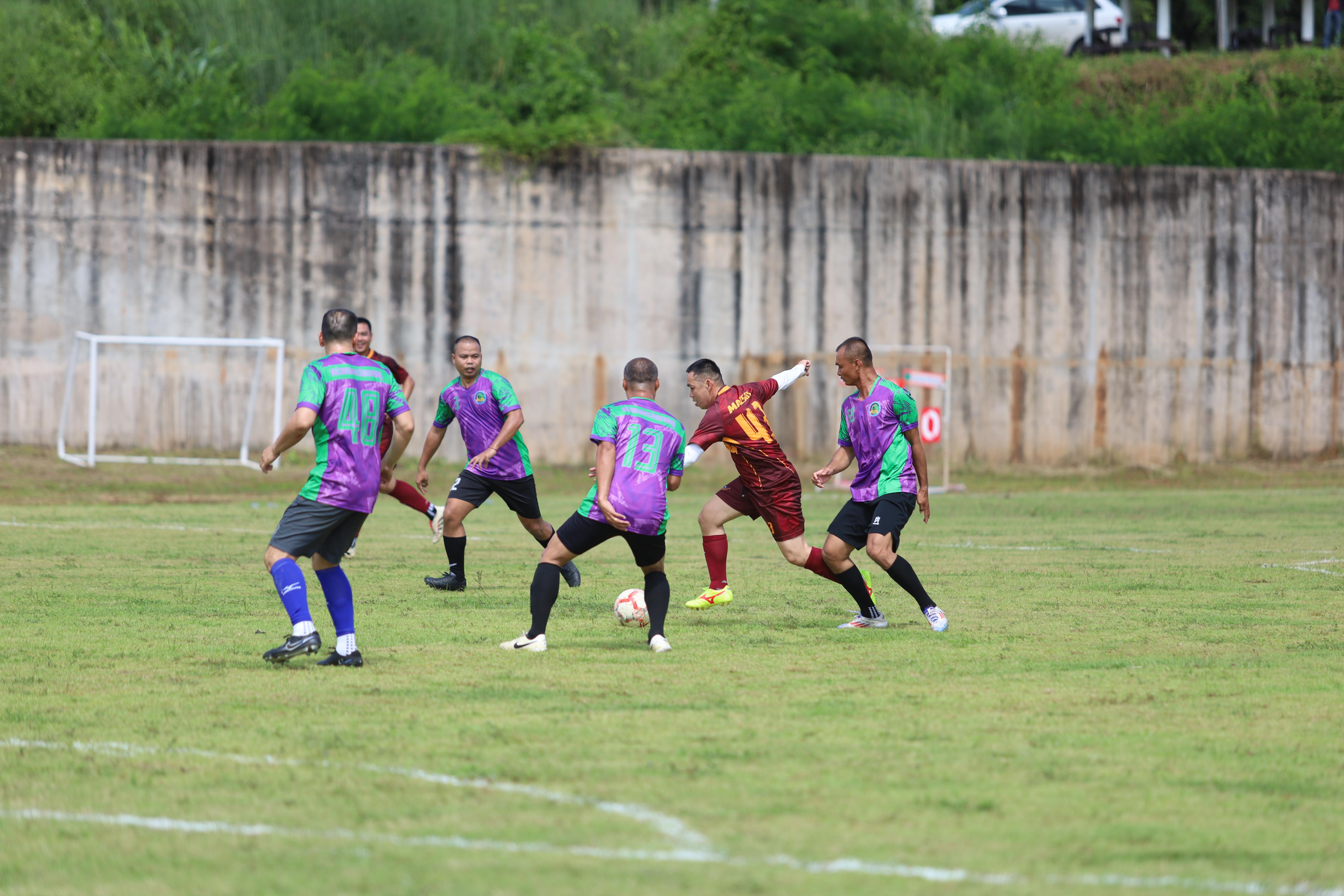 72. การแข่งขันฟุตบอล11คนหน่วยงานคู่ที่1