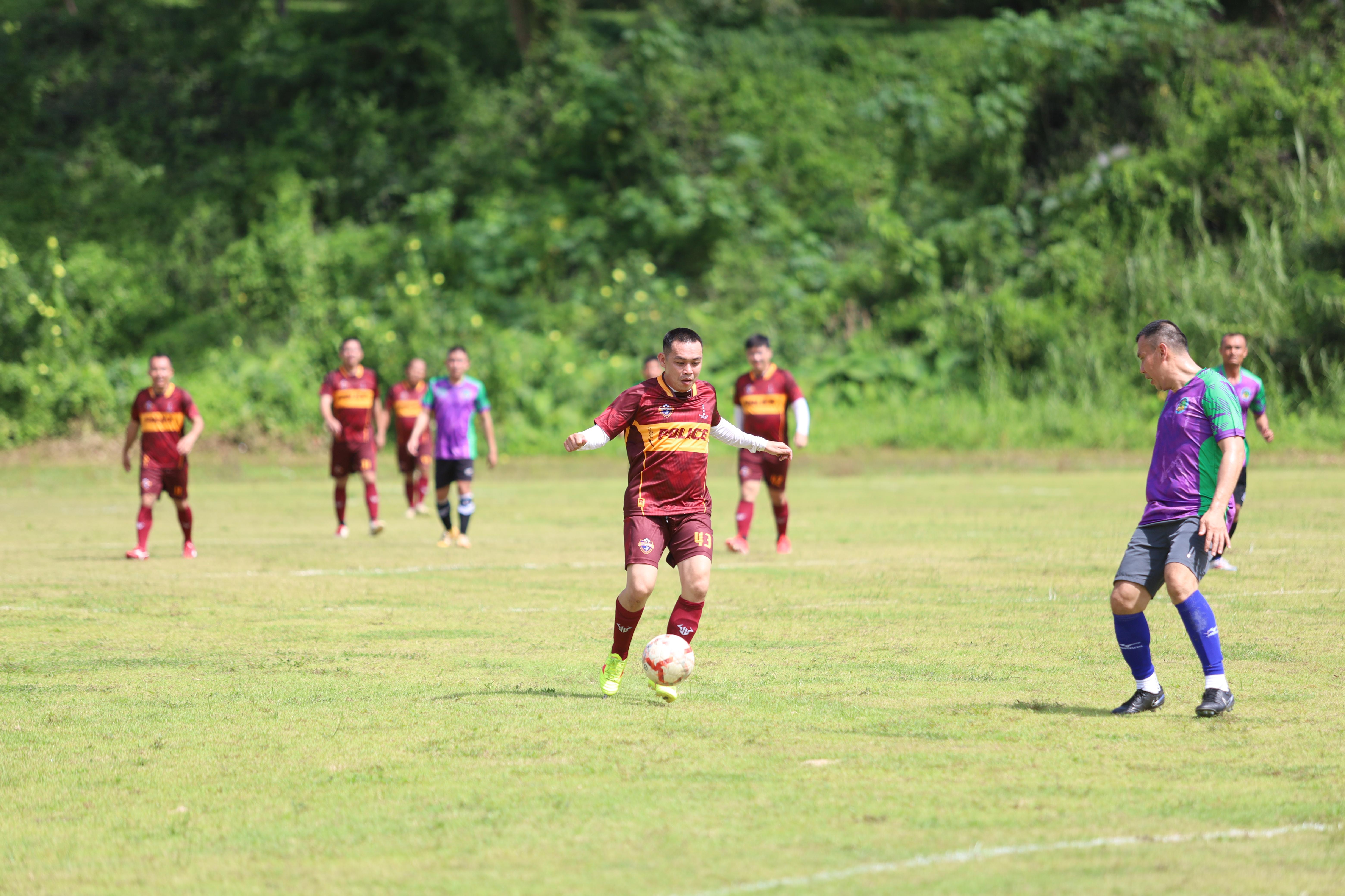 77. การแข่งขันฟุตบอล11คนหน่วยงานคู่ที่1