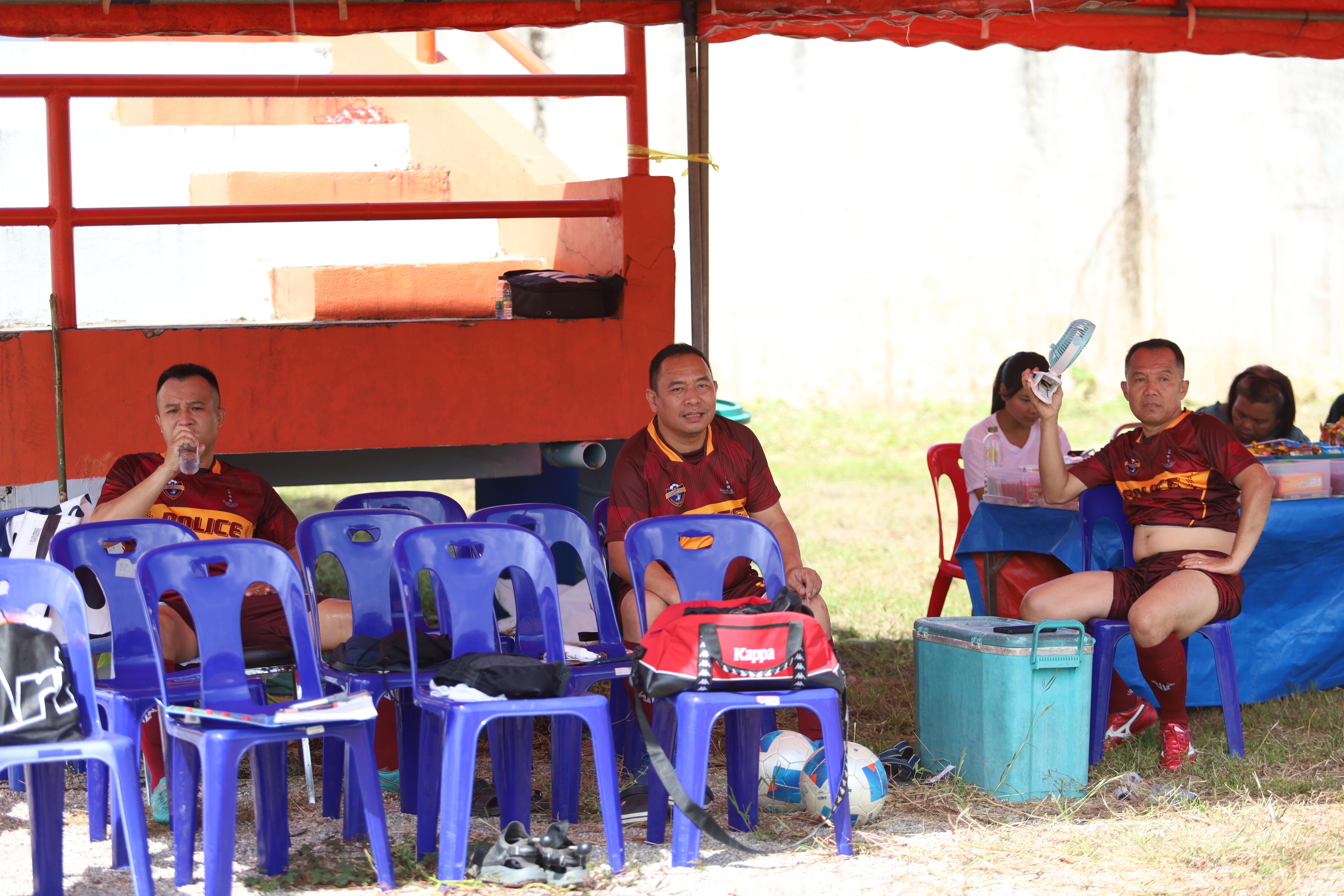 98. การแข่งขันฟุตบอล11คนหน่วยงานคู่ที่1