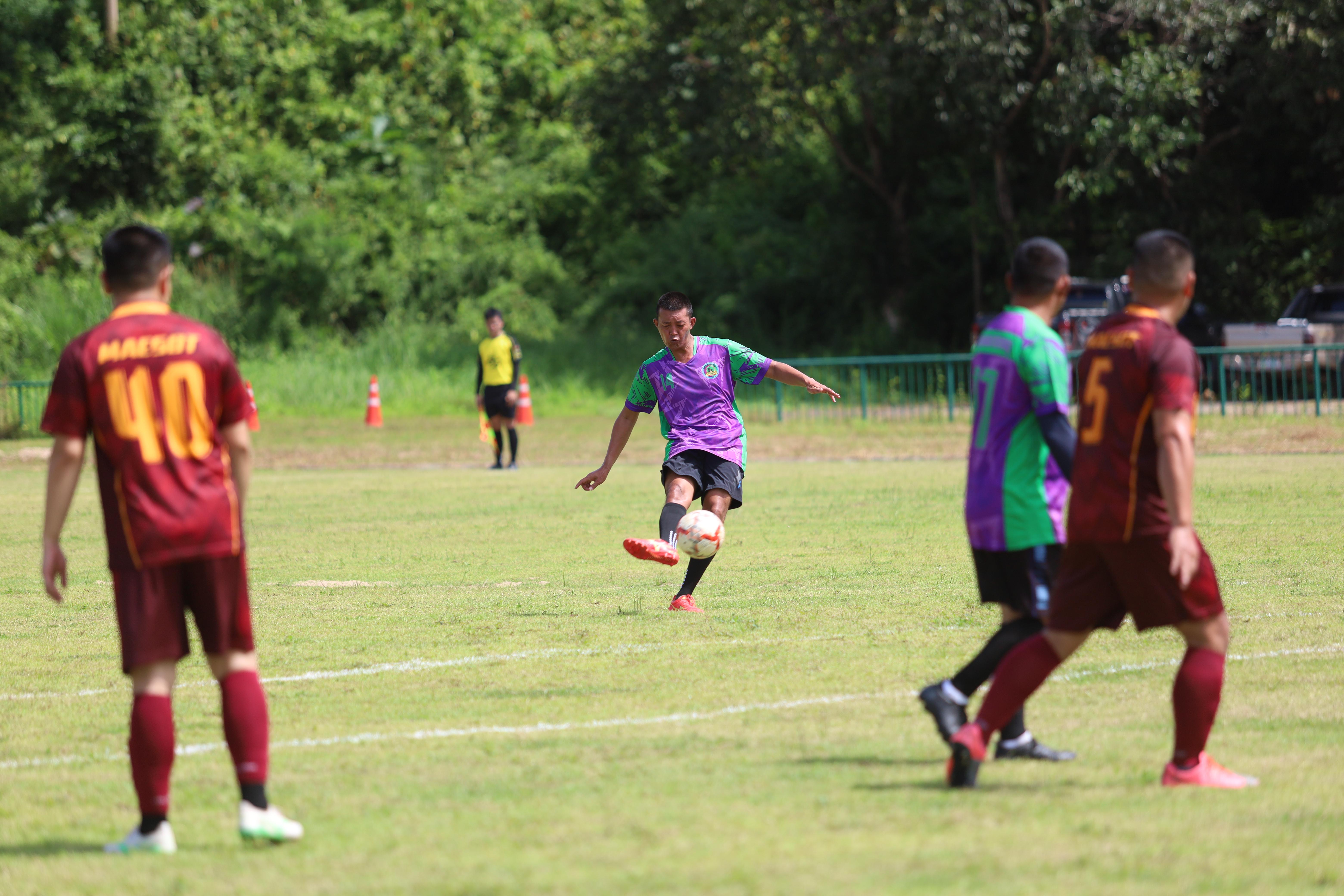 158. การแข่งขันฟุตบอล11คนหน่วยงานคู่ที่1