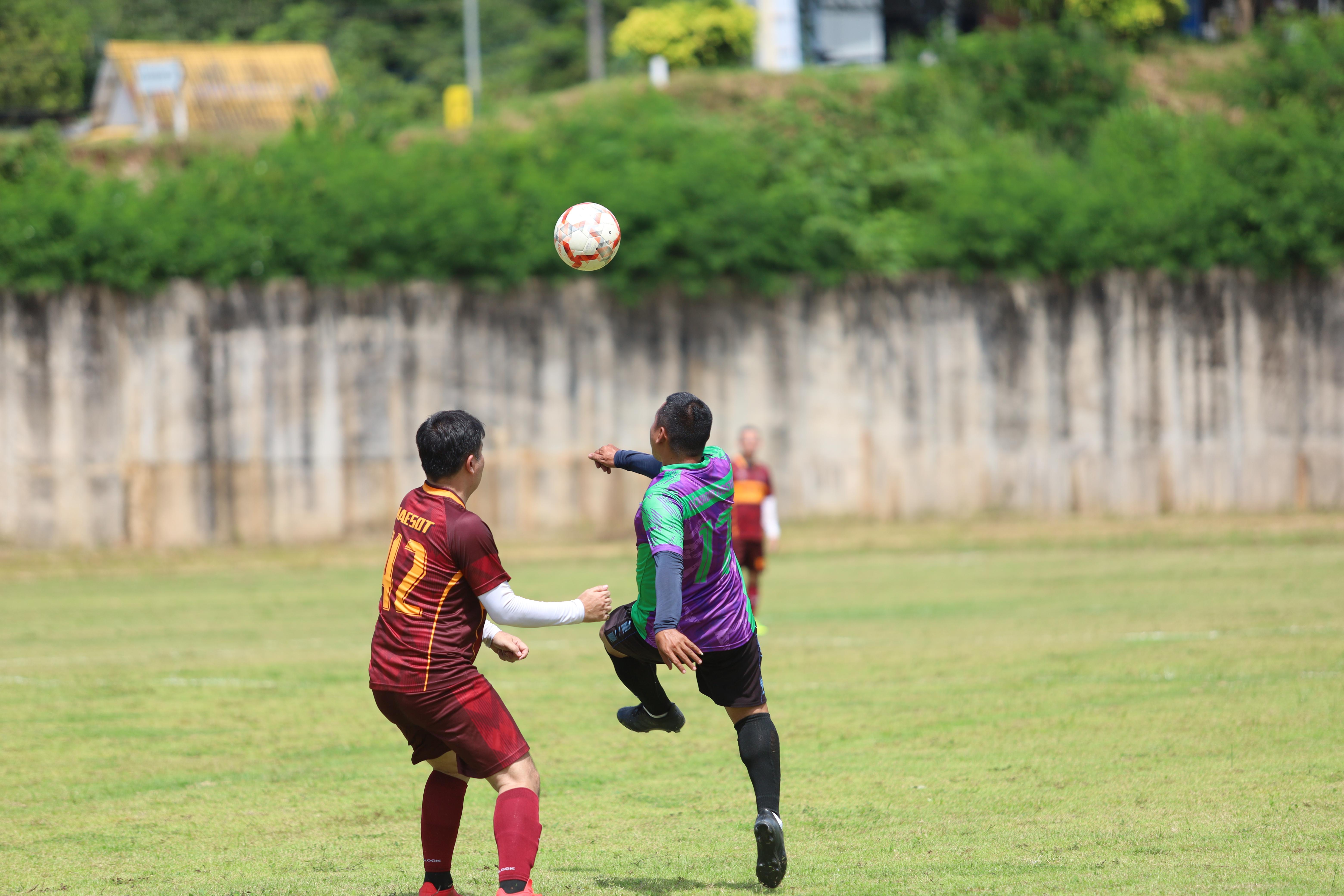 169. การแข่งขันฟุตบอล11คนหน่วยงานคู่ที่1