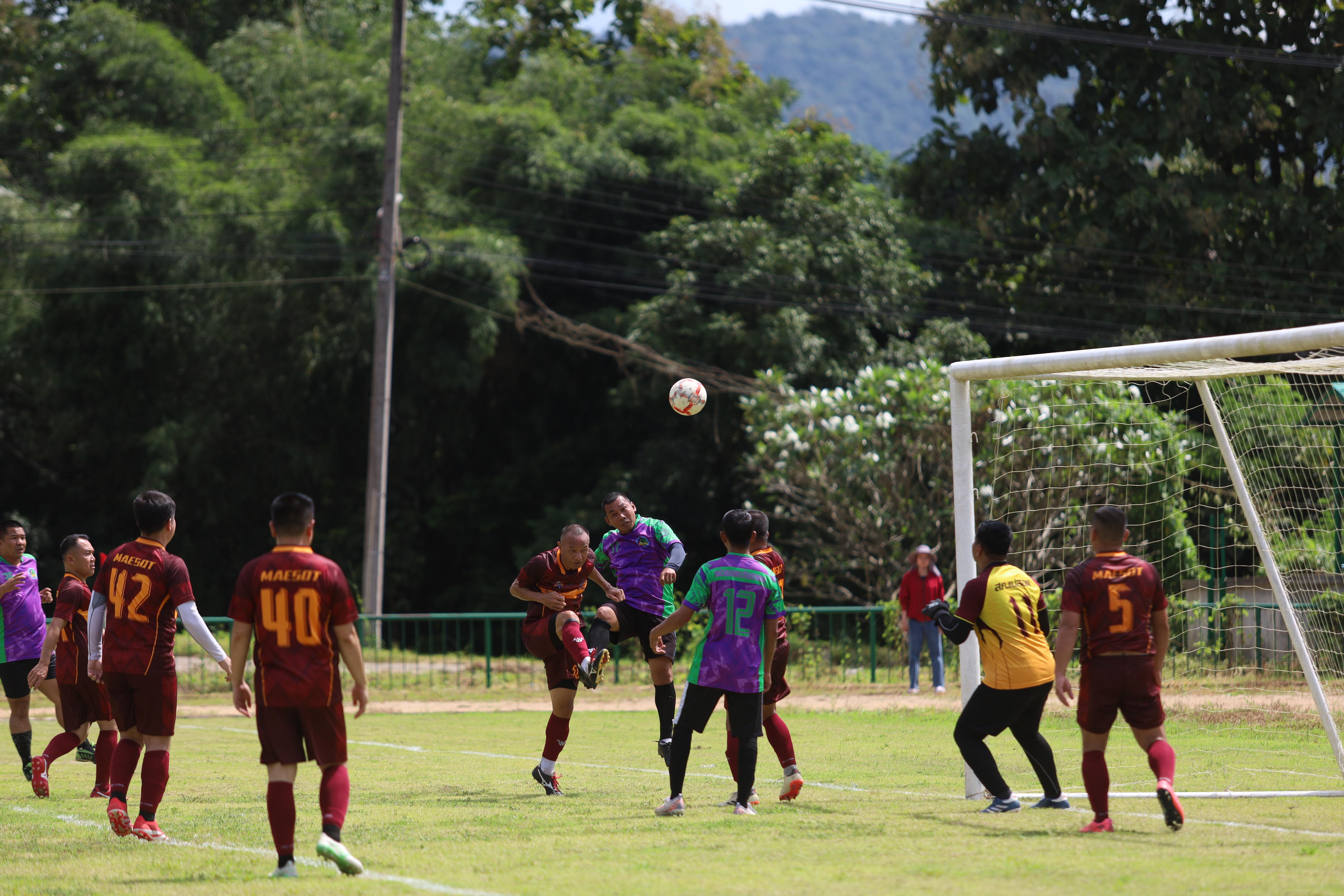 188. การแข่งขันฟุตบอล11คนหน่วยงานคู่ที่1