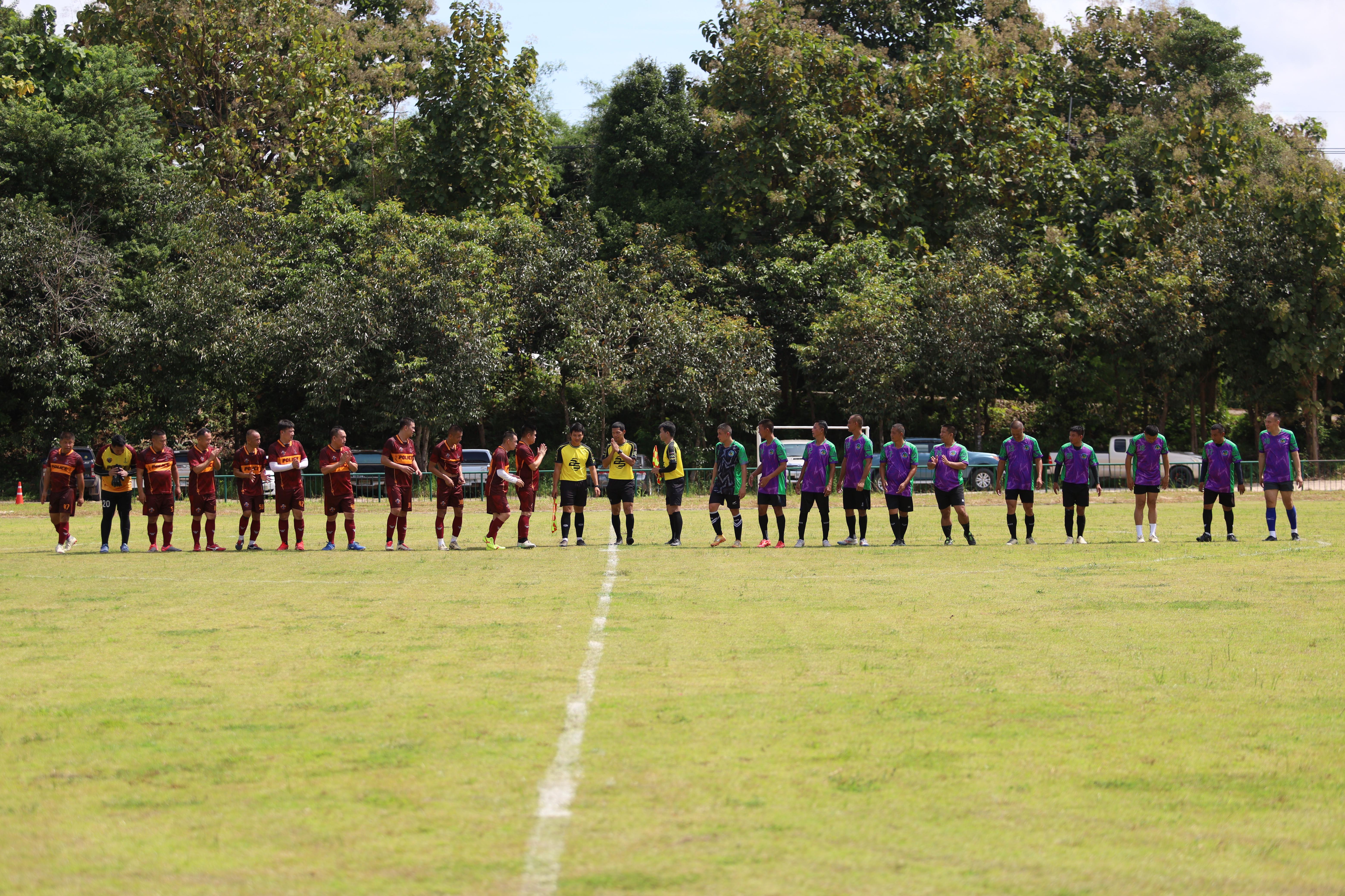 190. การแข่งขันฟุตบอล11คนหน่วยงานคู่ที่1