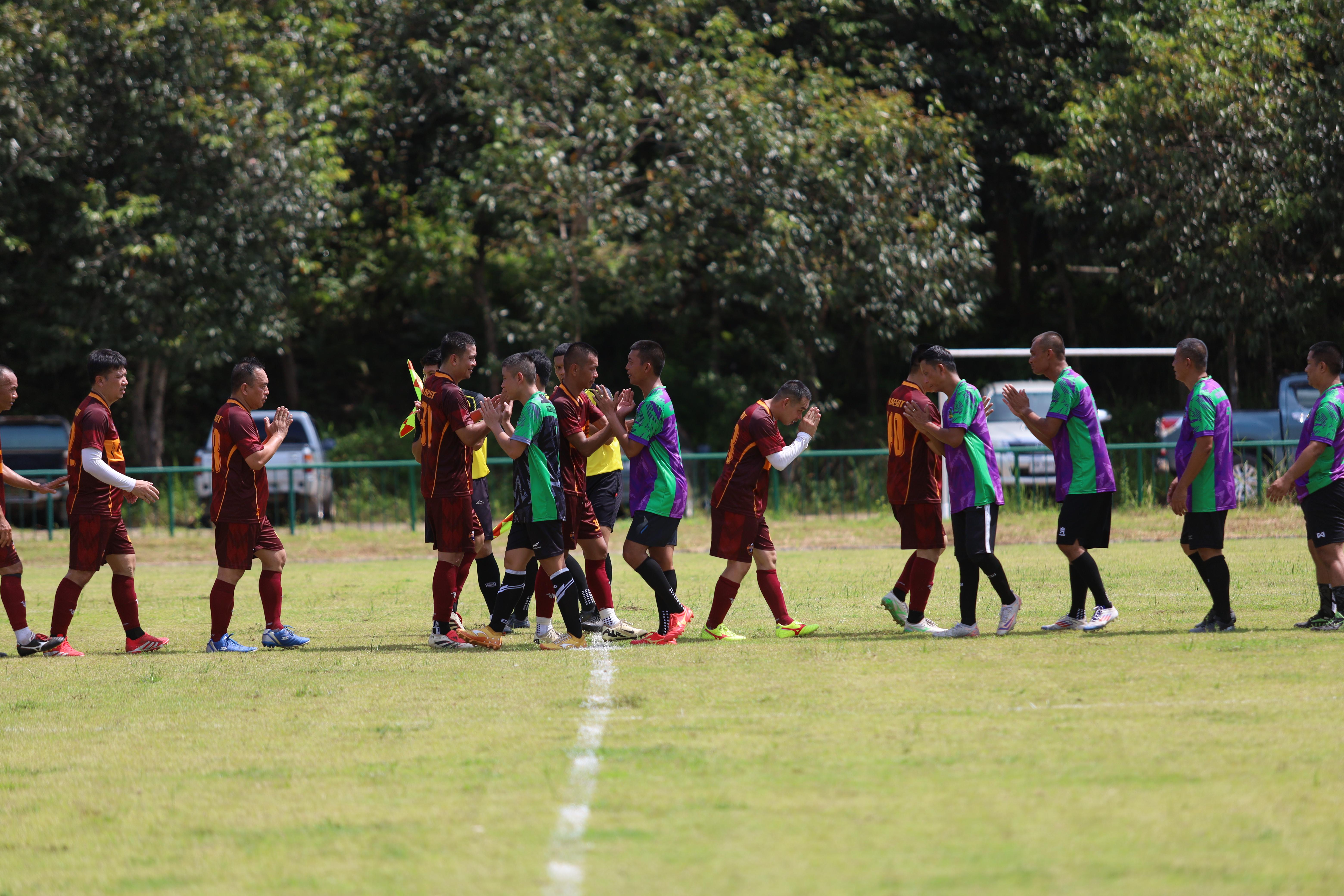 191. การแข่งขันฟุตบอล11คนหน่วยงานคู่ที่1