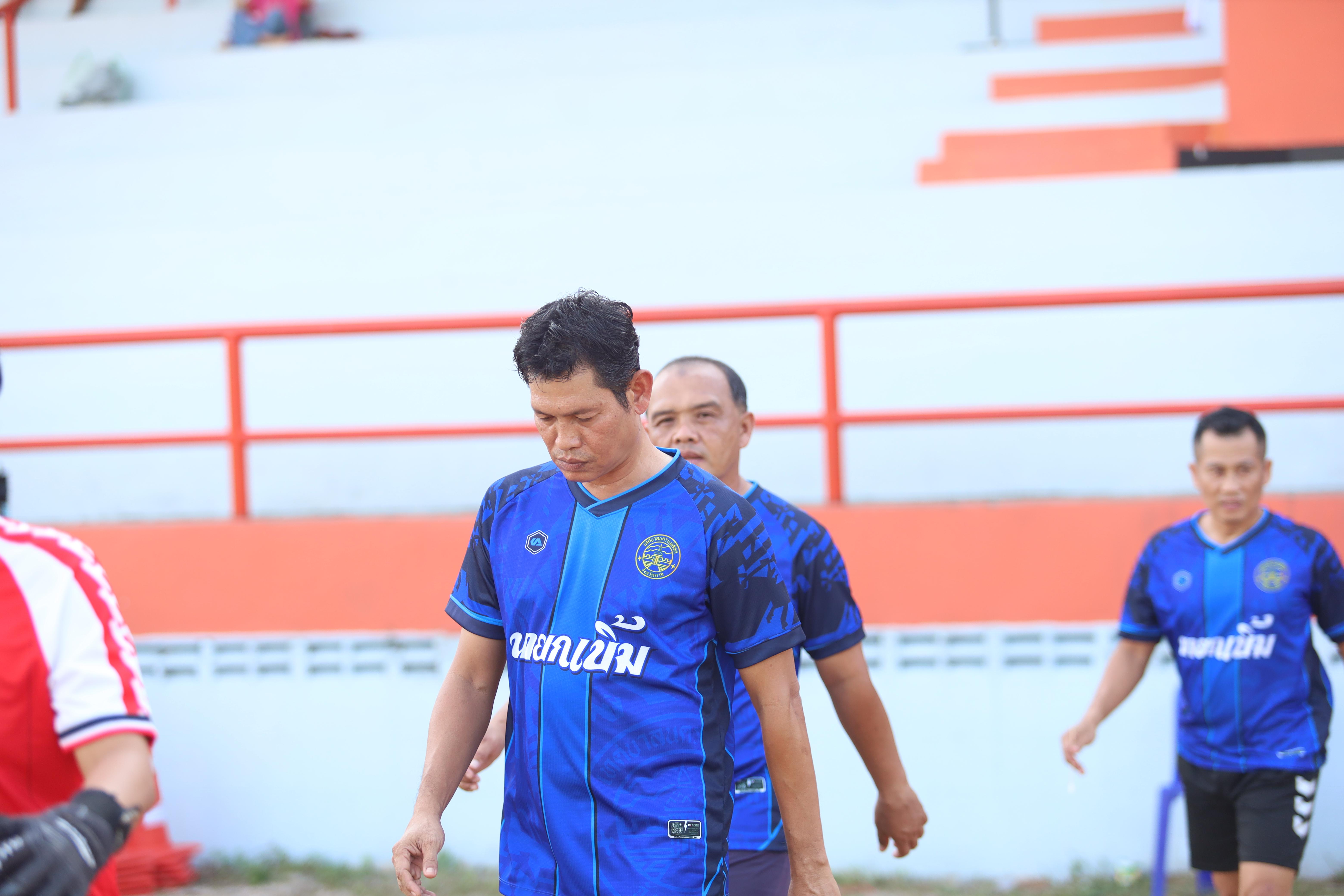 7. ฟุตบอล11คนหน่วยงาน25ปีkprums คู่ที่10 อำเภอแม่สอด 2 : 0เทศบาลนครแม่สอดแม่สอด