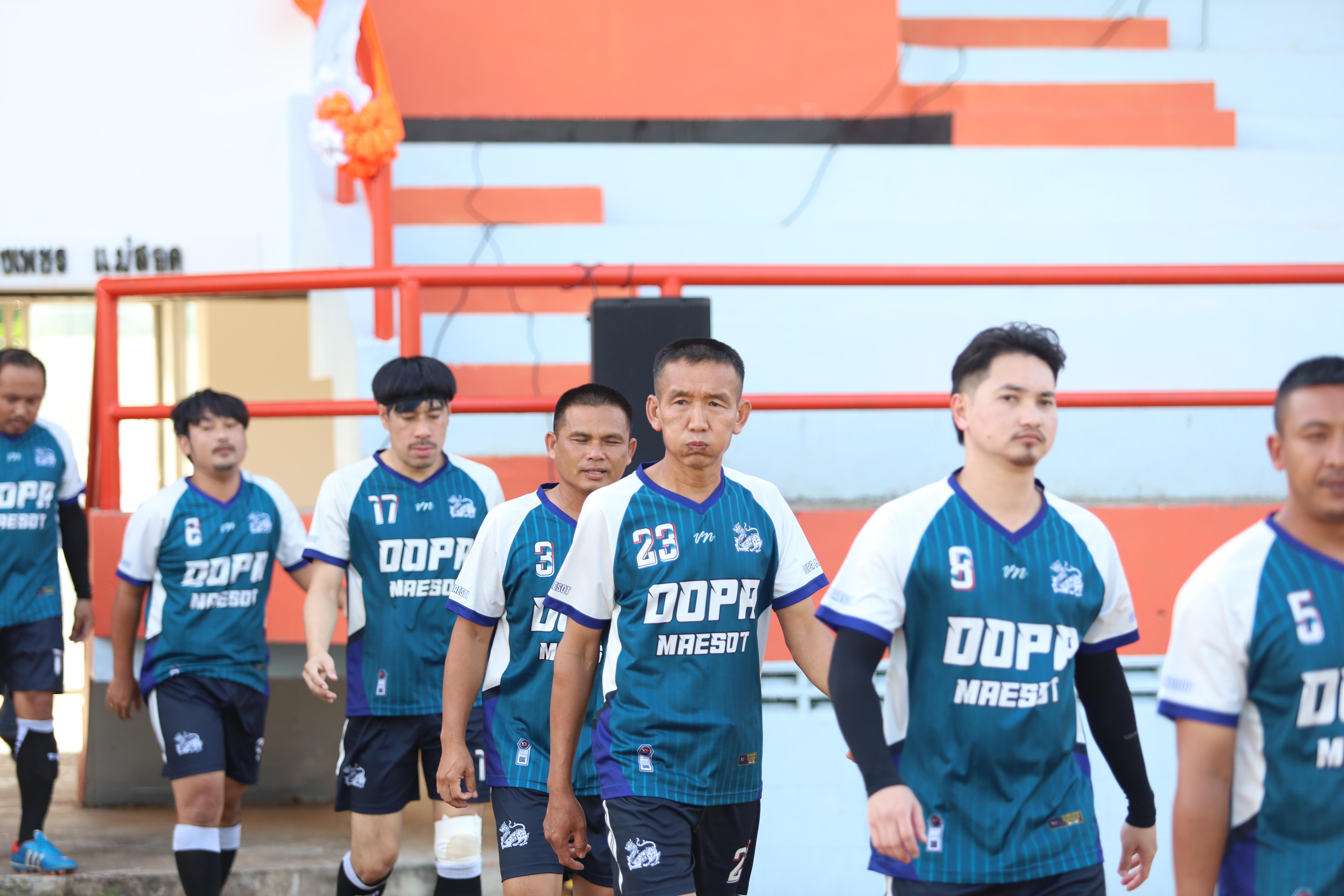 10. ฟุตบอล11คนหน่วยงาน25ปีkprums คู่ที่10 อำเภอแม่สอด 2 : 0เทศบาลนครแม่สอดแม่สอด