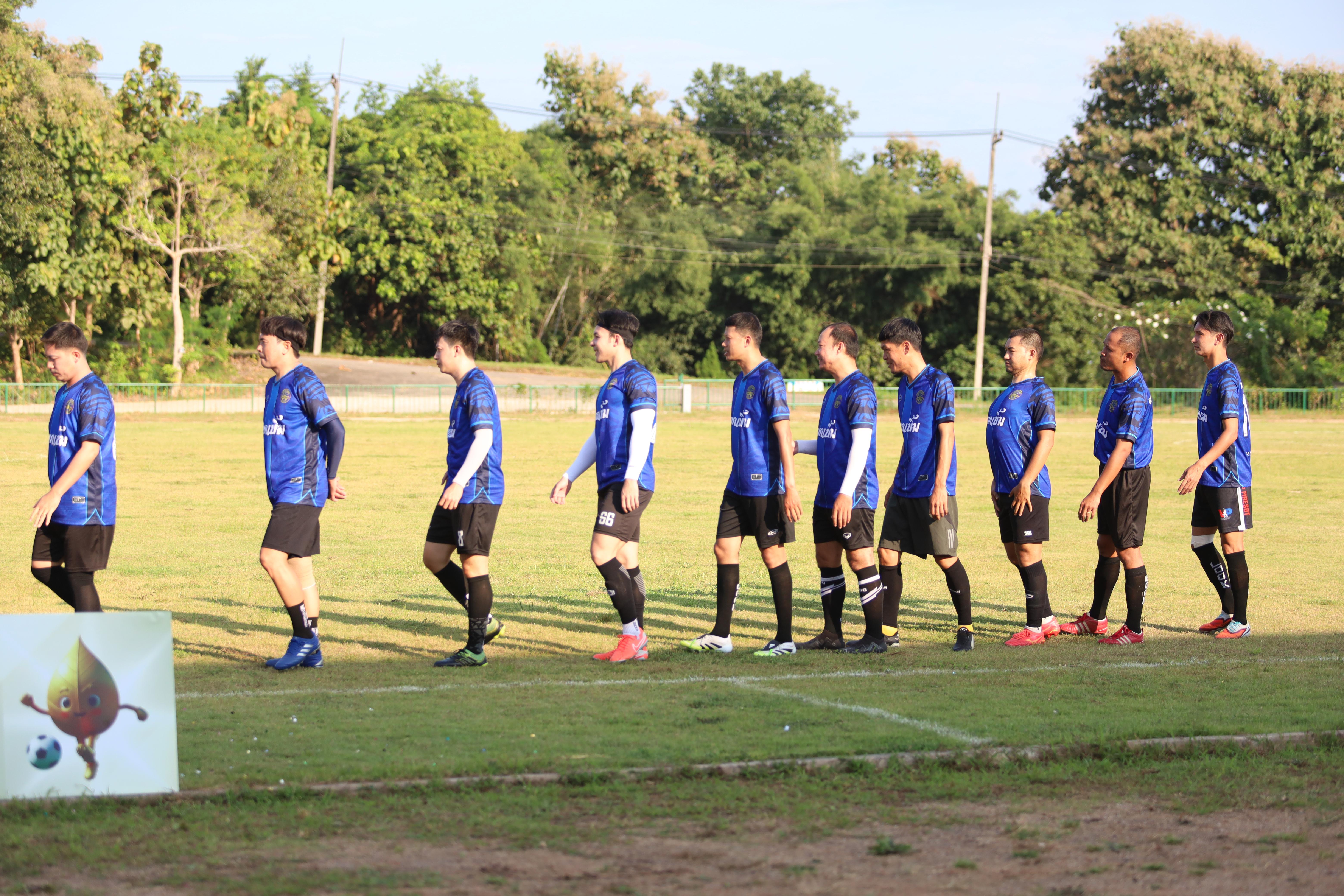 18. ฟุตบอล11คนหน่วยงาน25ปีkprums คู่ที่10 อำเภอแม่สอด 2 : 0เทศบาลนครแม่สอดแม่สอด