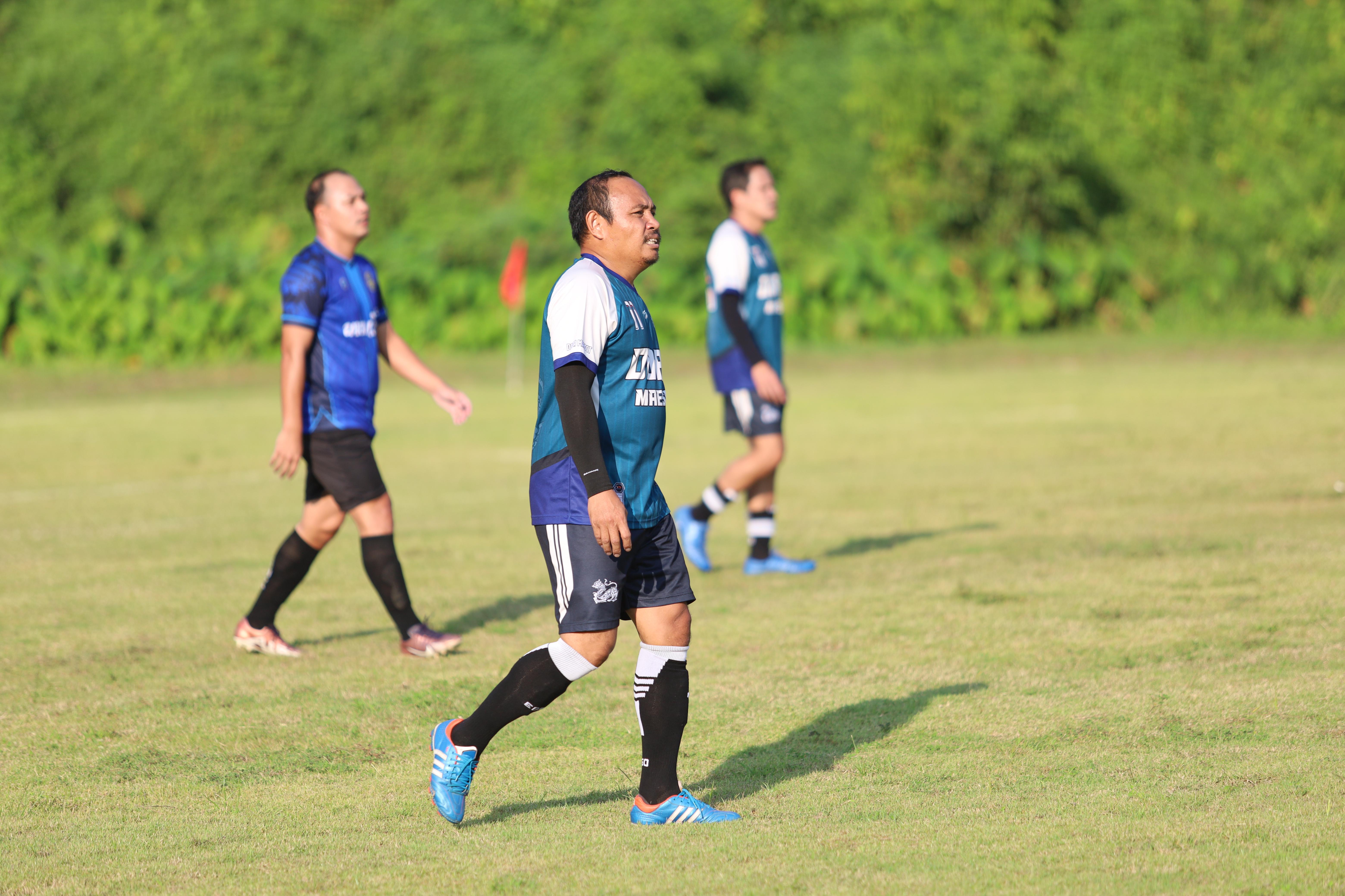 36. ฟุตบอล11คนหน่วยงาน25ปีkprums คู่ที่10 อำเภอแม่สอด 2 : 0เทศบาลนครแม่สอดแม่สอด