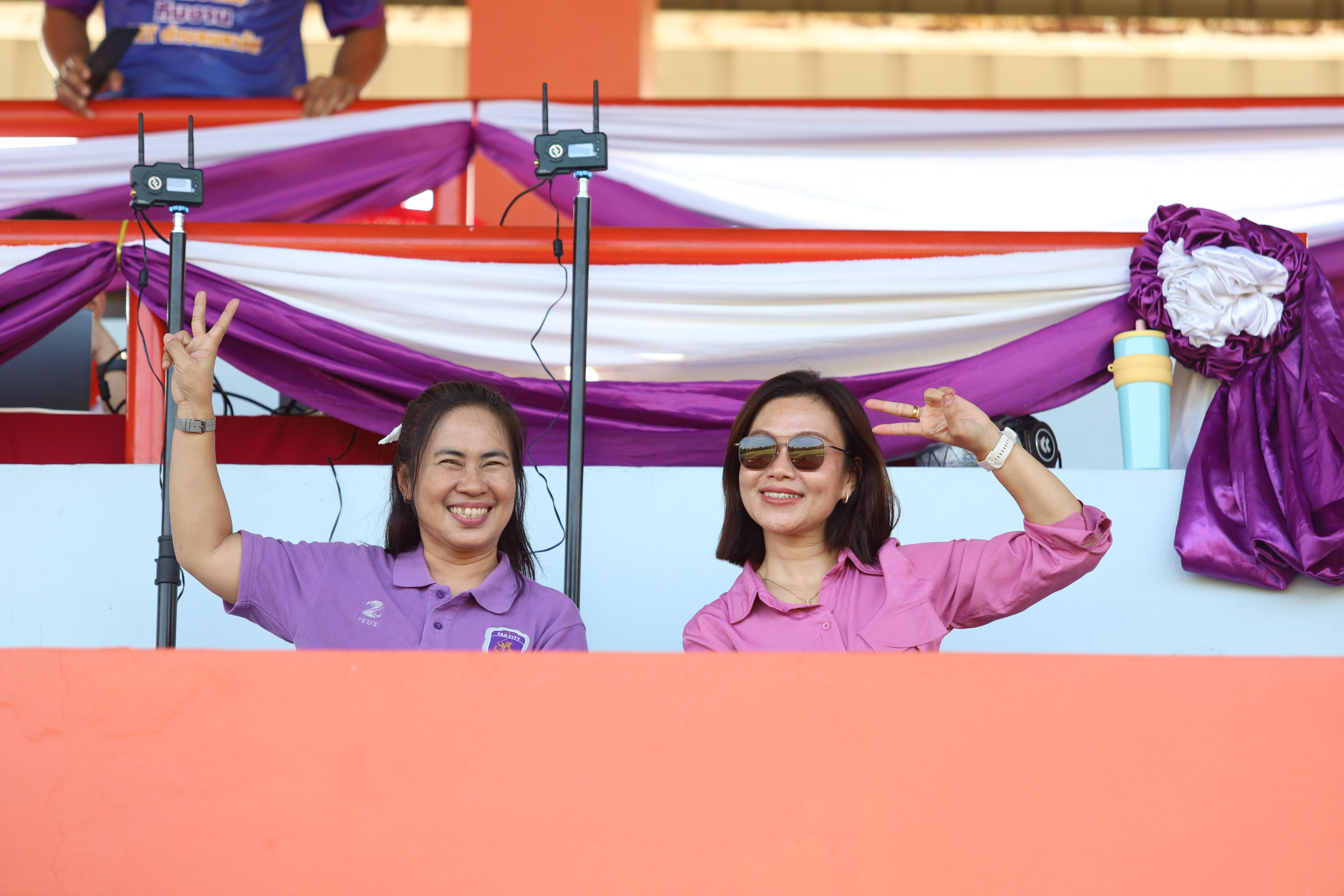 41. ฟุตบอล11คนหน่วยงาน25ปีkprums คู่ที่10 อำเภอแม่สอด 2 : 0เทศบาลนครแม่สอดแม่สอด