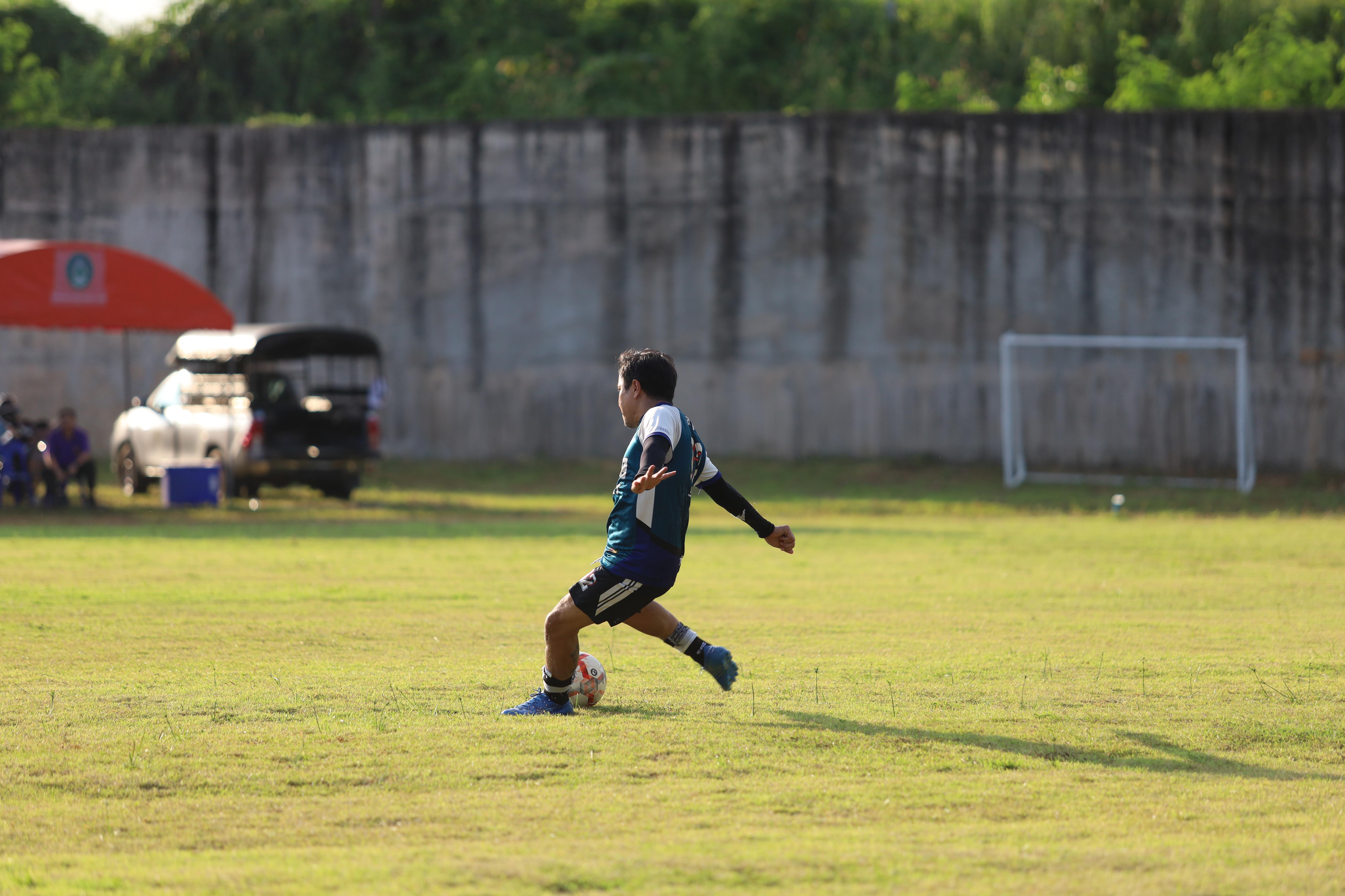 54. ฟุตบอล11คนหน่วยงาน25ปีkprums คู่ที่10 อำเภอแม่สอด 2 : 0เทศบาลนครแม่สอดแม่สอด