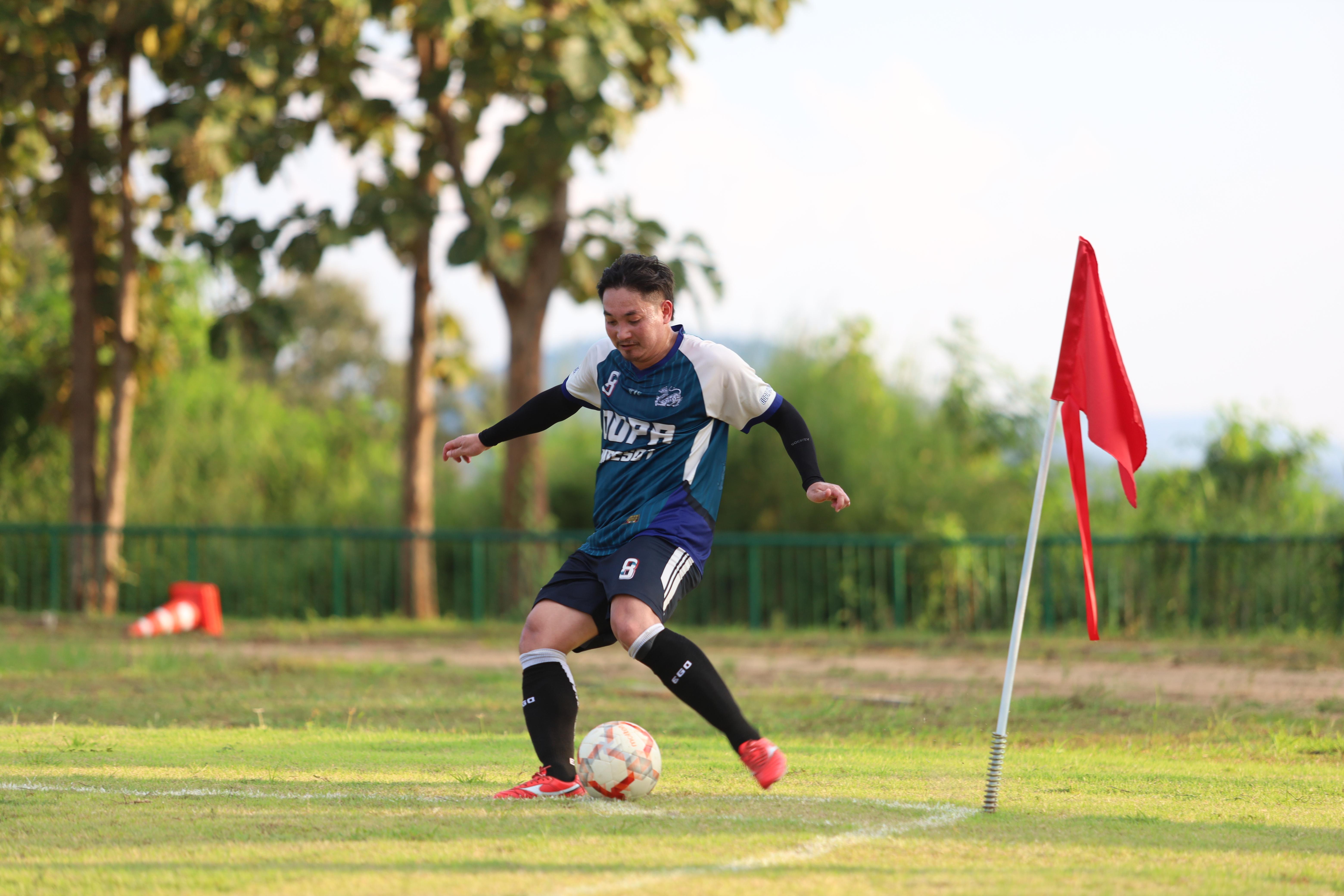 58. ฟุตบอล11คนหน่วยงาน25ปีkprums คู่ที่10 อำเภอแม่สอด 2 : 0เทศบาลนครแม่สอดแม่สอด