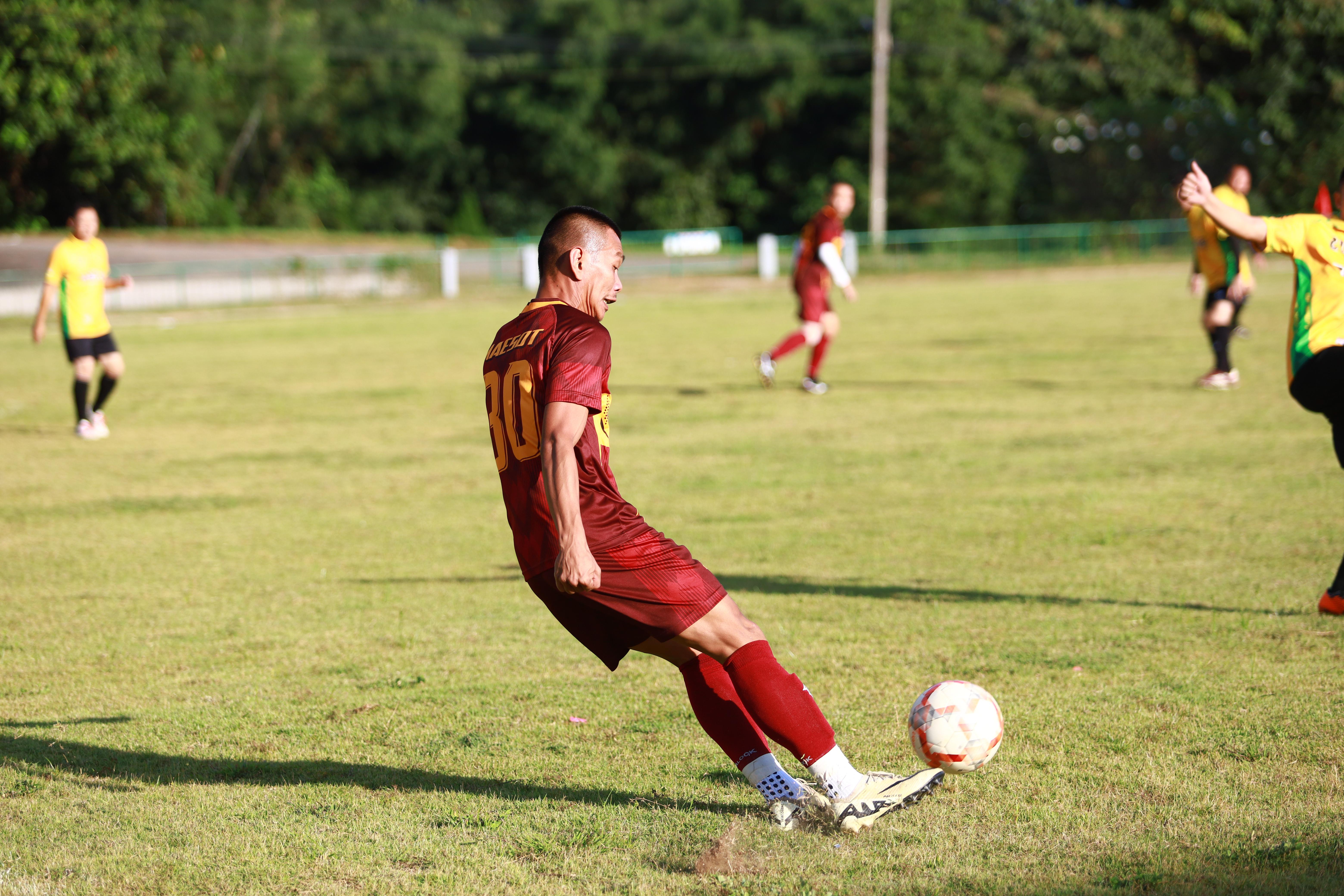 14. ฟุตบอล11คนหน่วยงาน25ปีkprums คู่ที่12