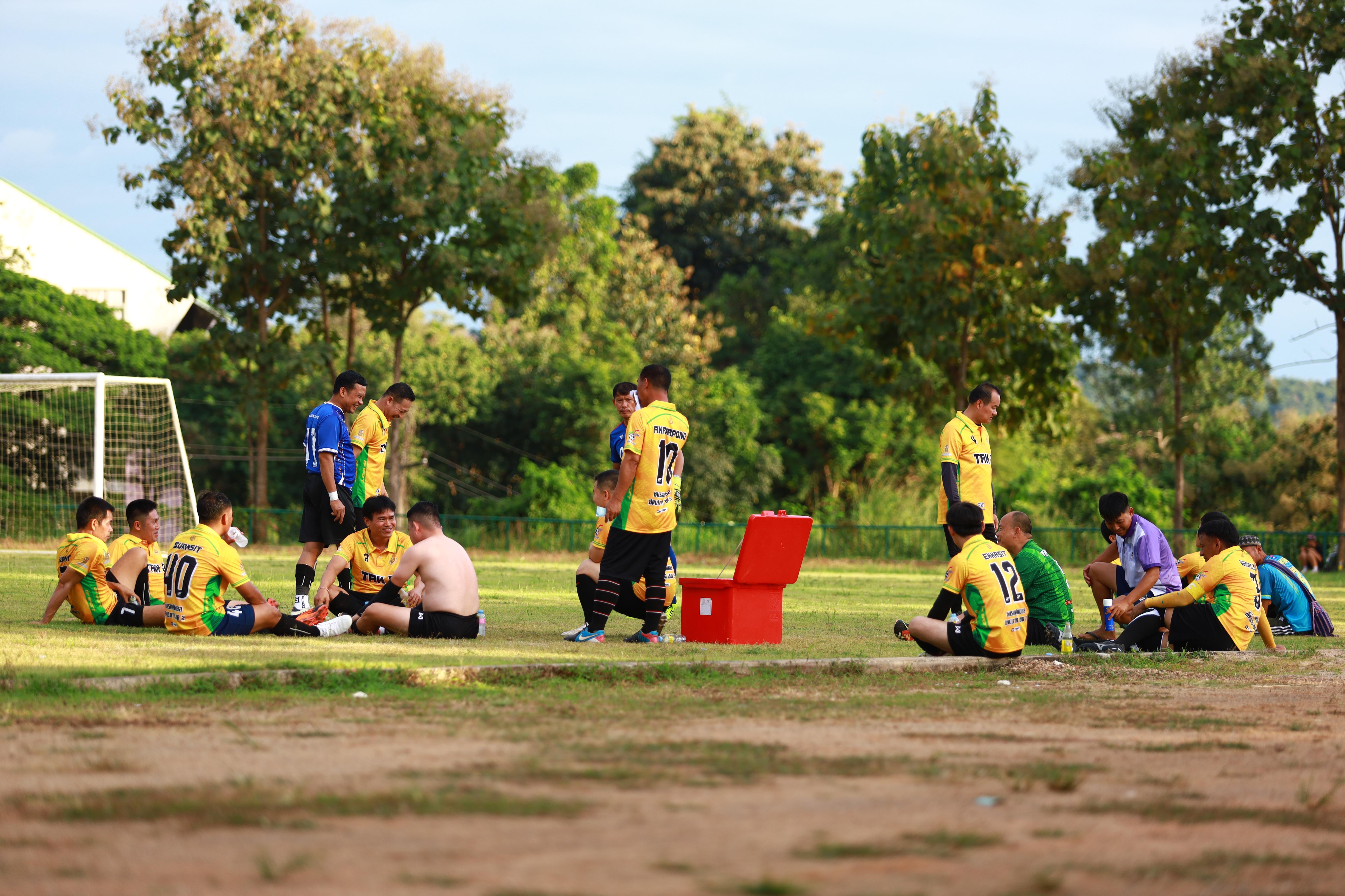 41. ฟุตบอล11คนหน่วยงาน25ปีkprums คู่ที่12