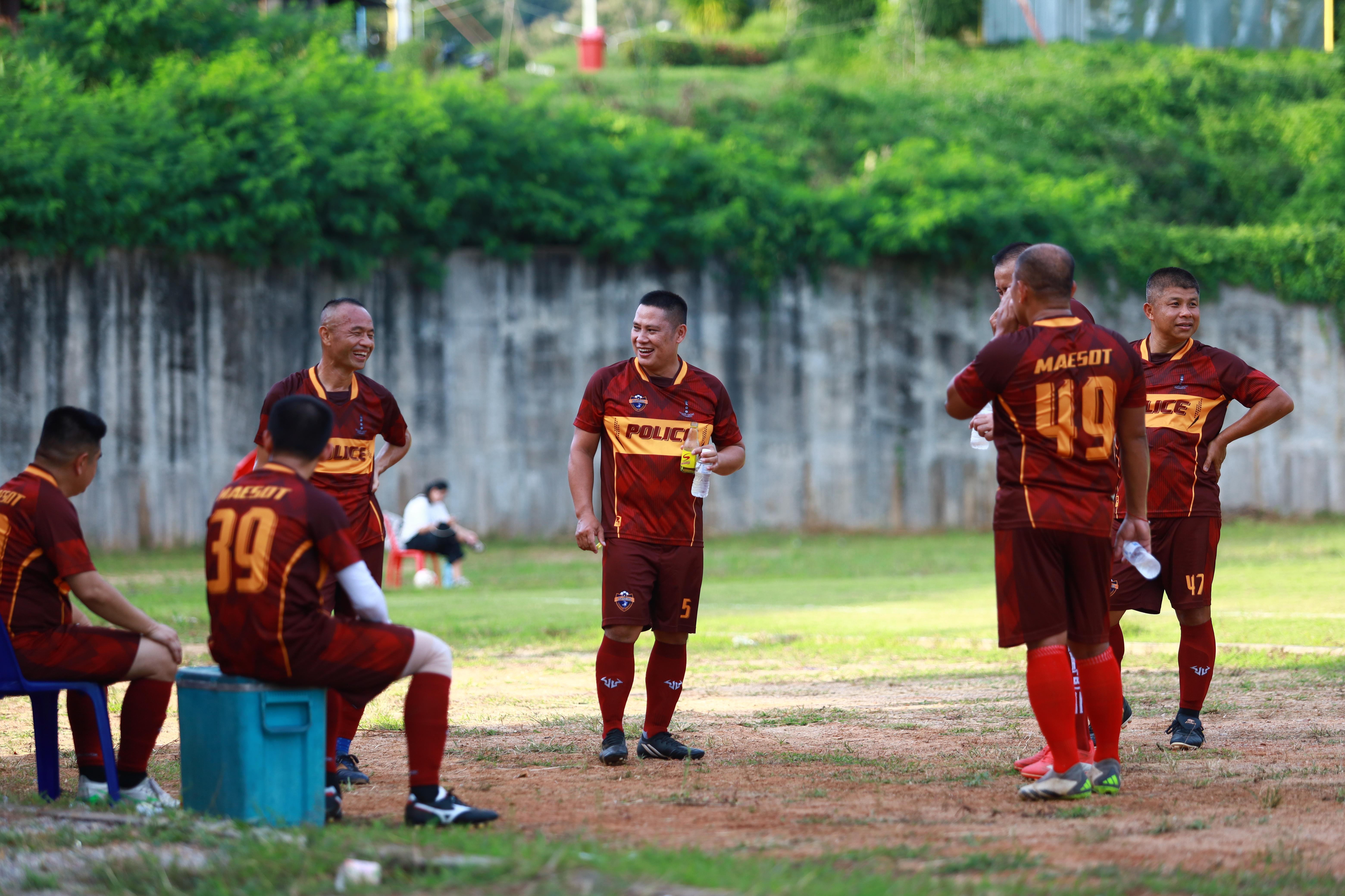 42. ฟุตบอล11คนหน่วยงาน25ปีkprums คู่ที่12