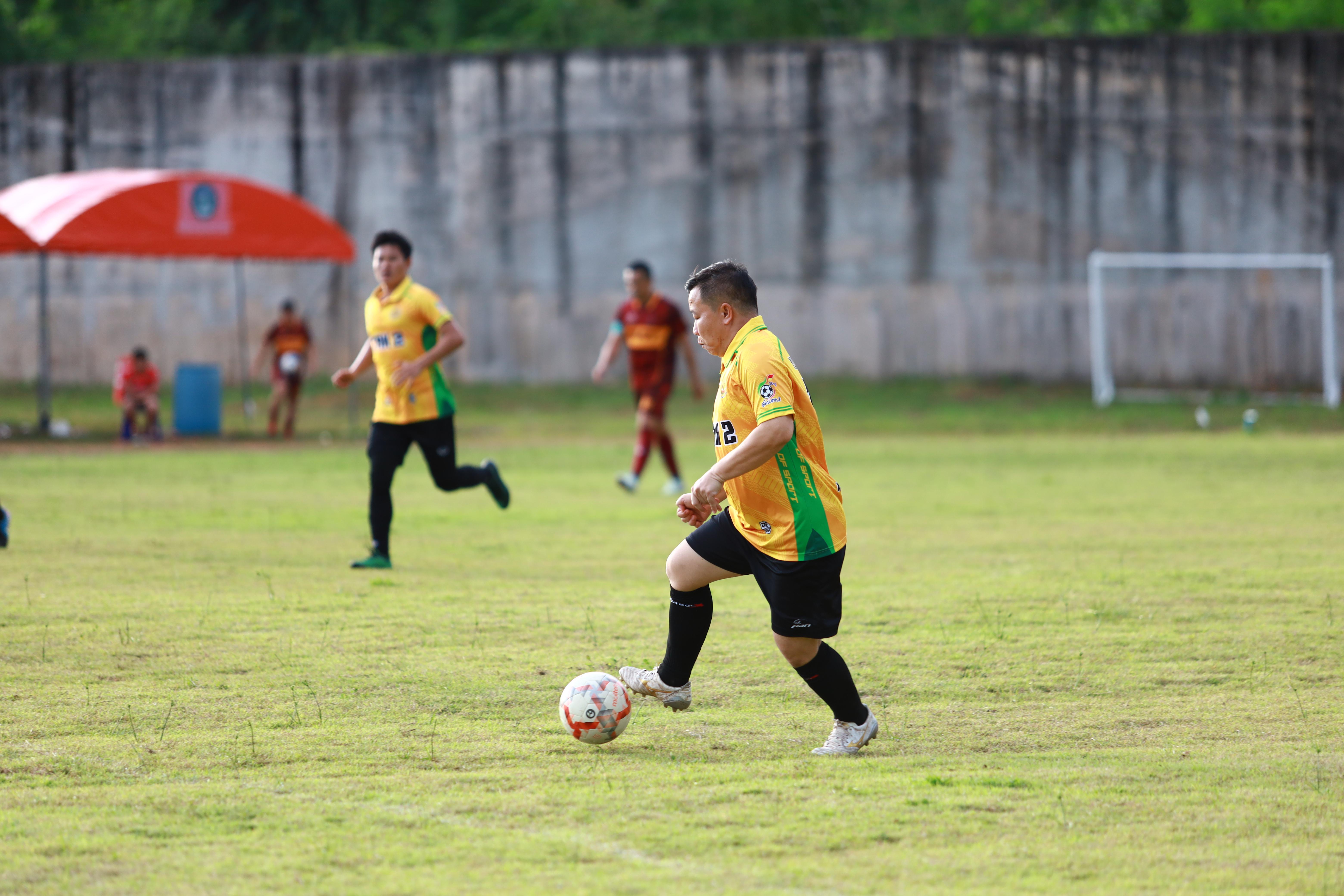 43. ฟุตบอล11คนหน่วยงาน25ปีkprums คู่ที่12