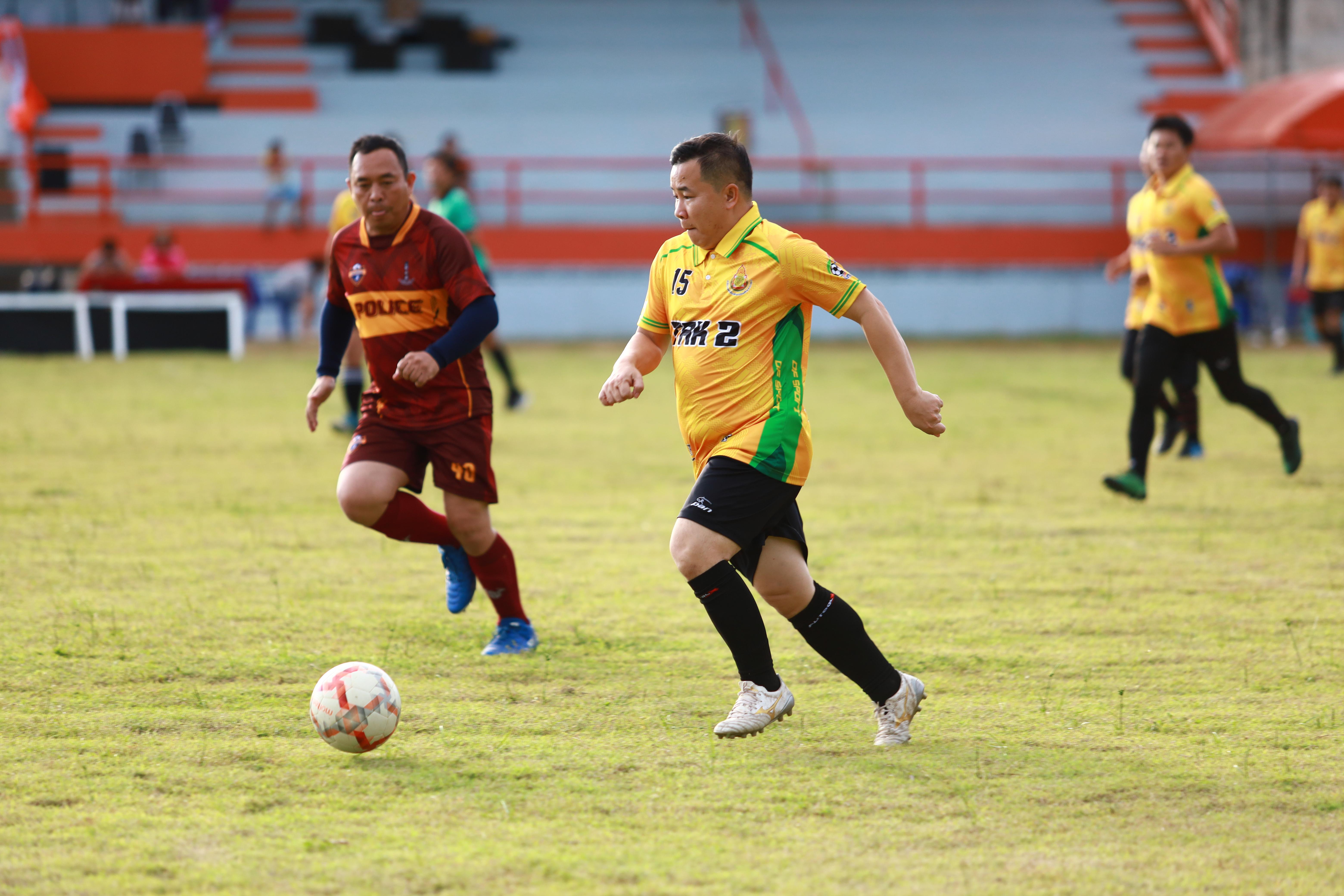 44. ฟุตบอล11คนหน่วยงาน25ปีkprums คู่ที่12