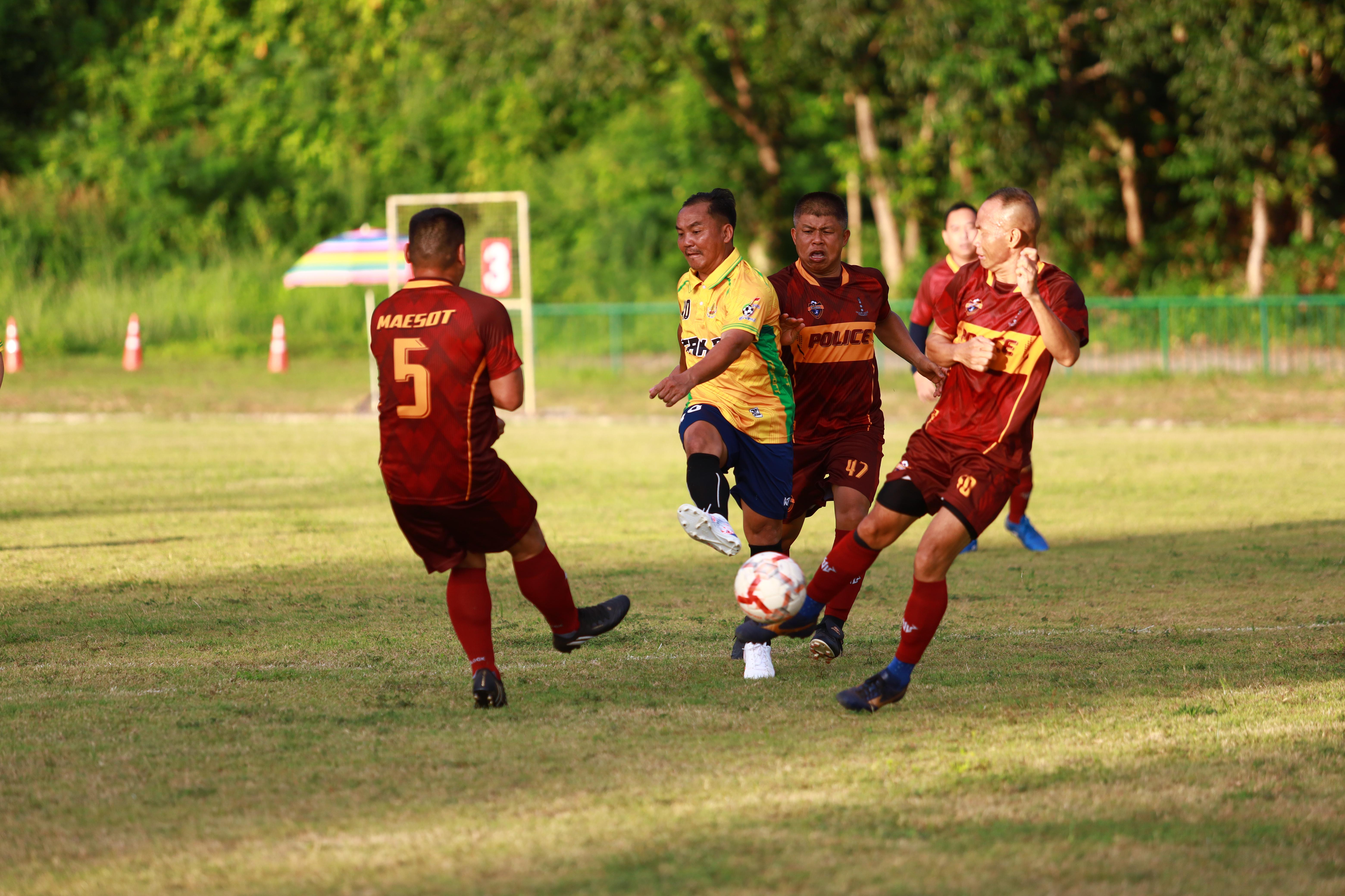 46. ฟุตบอล11คนหน่วยงาน25ปีkprums คู่ที่12