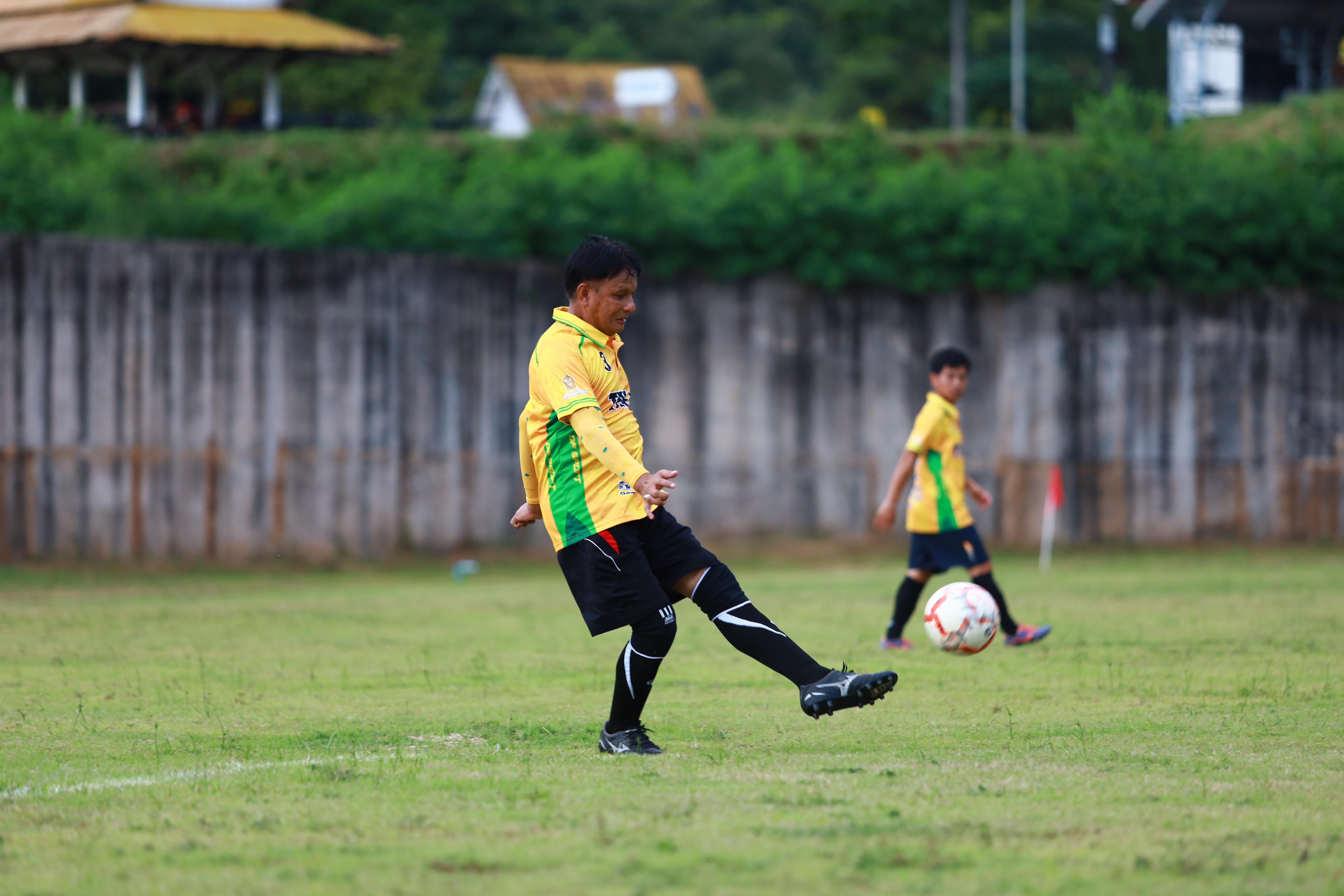 49. ฟุตบอล11คนหน่วยงาน25ปีkprums คู่ที่12