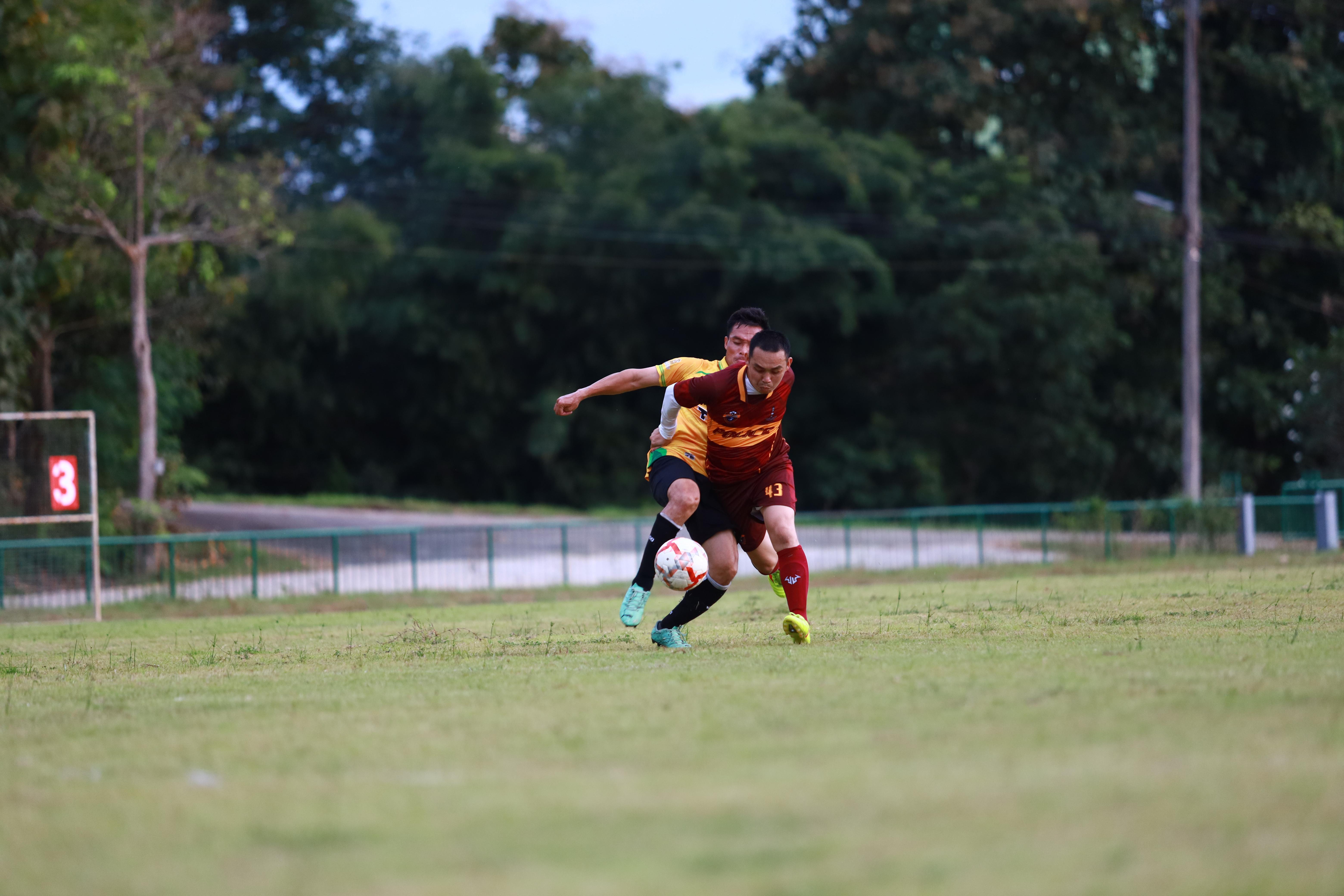 51. ฟุตบอล11คนหน่วยงาน25ปีkprums คู่ที่12