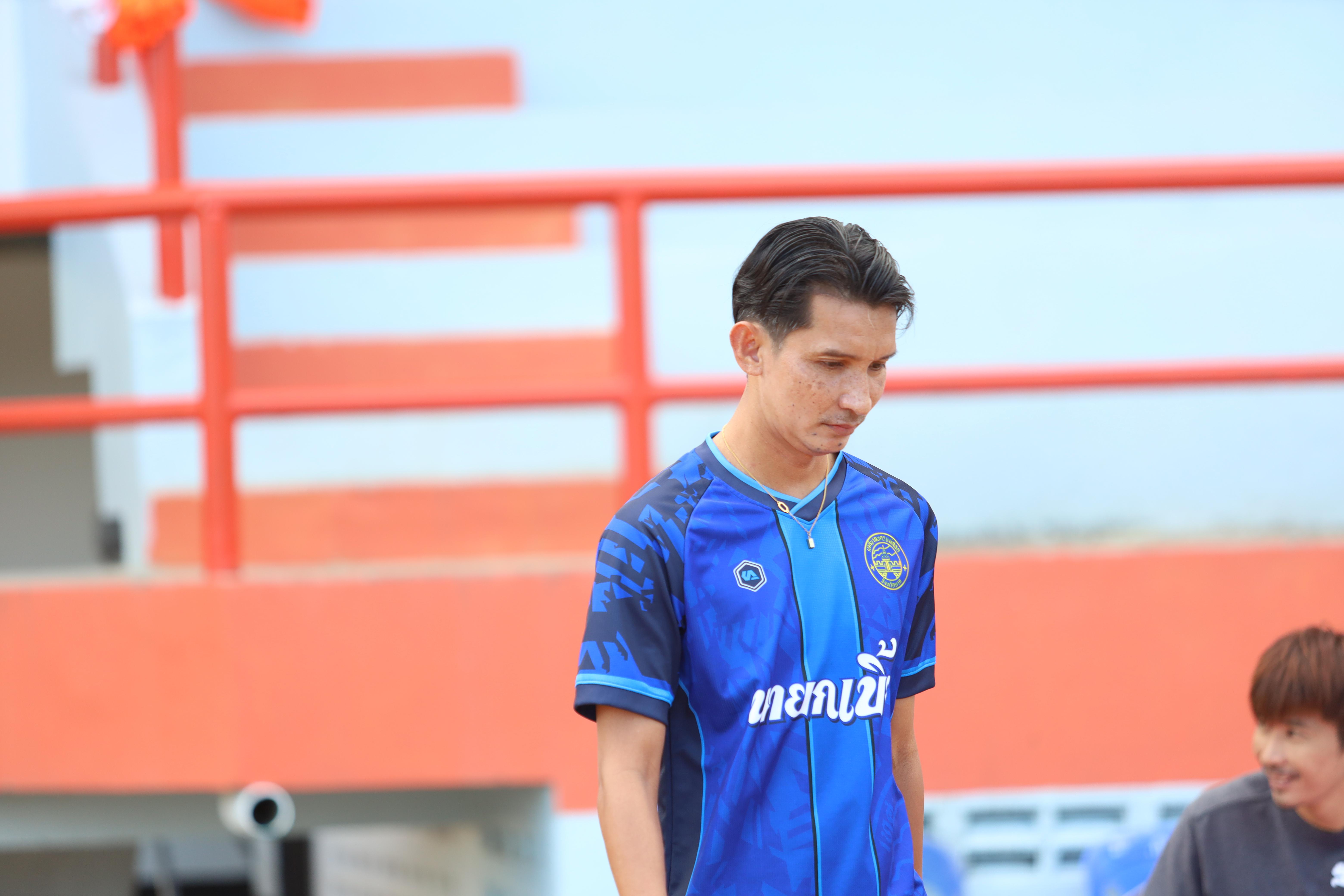 17. ฟุตบอล11คนหน่วยงาน25ปีkprums คู่ที่ 13