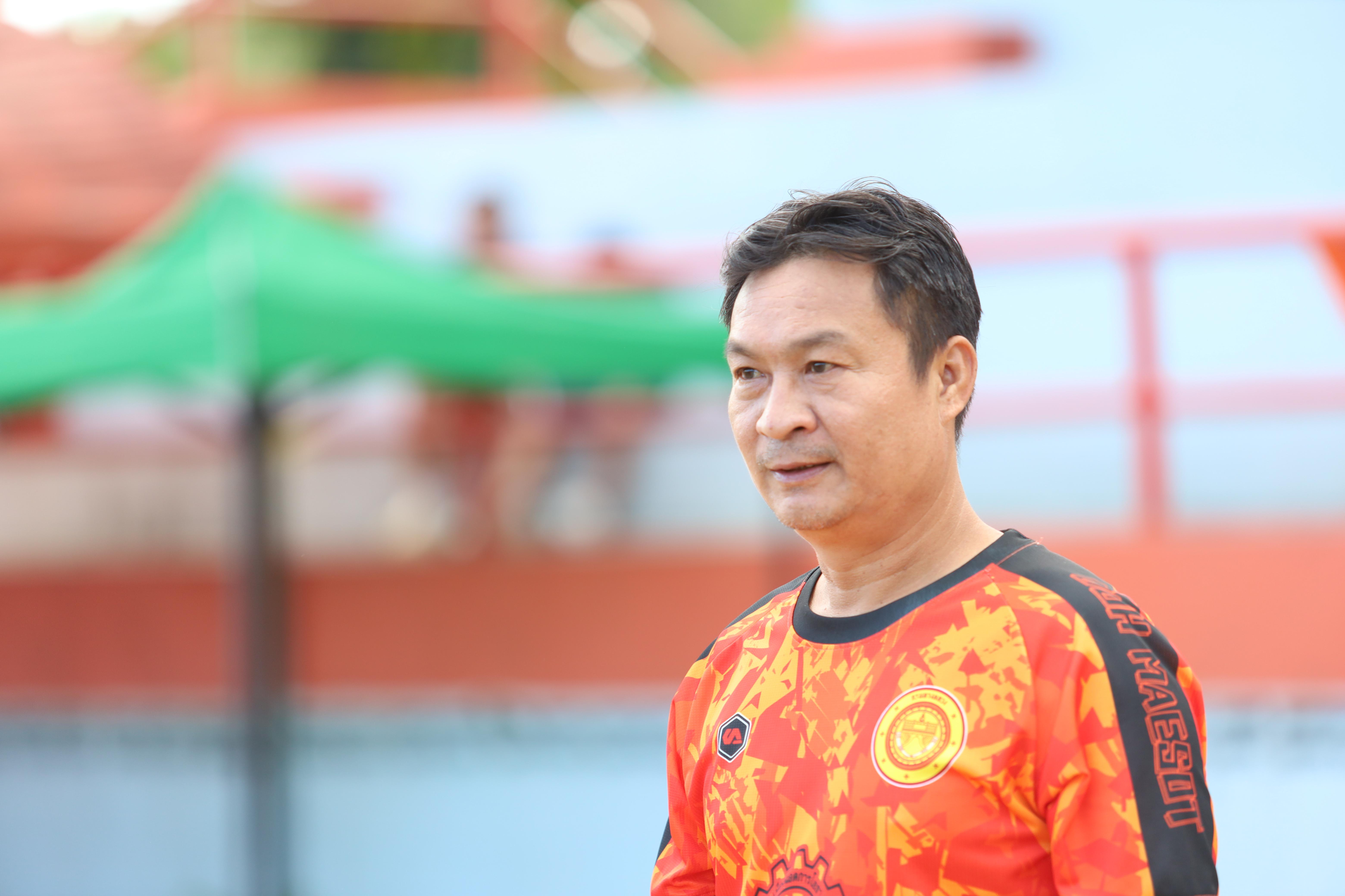 18. ฟุตบอล11คนหน่วยงาน25ปีkprums คู่ที่ 13