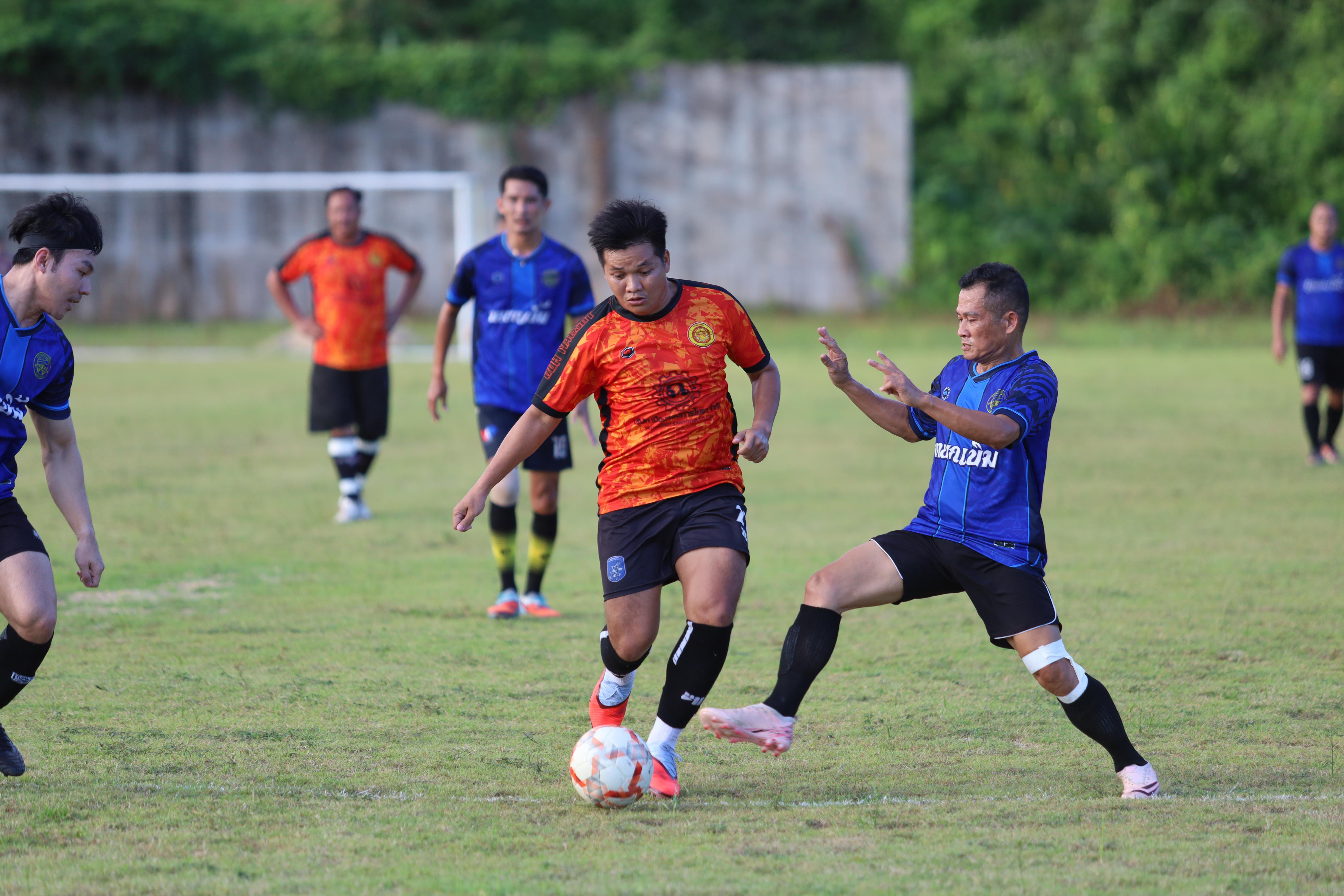 38. ฟุตบอล11คนหน่วยงาน25ปีkprums คู่ที่ 13