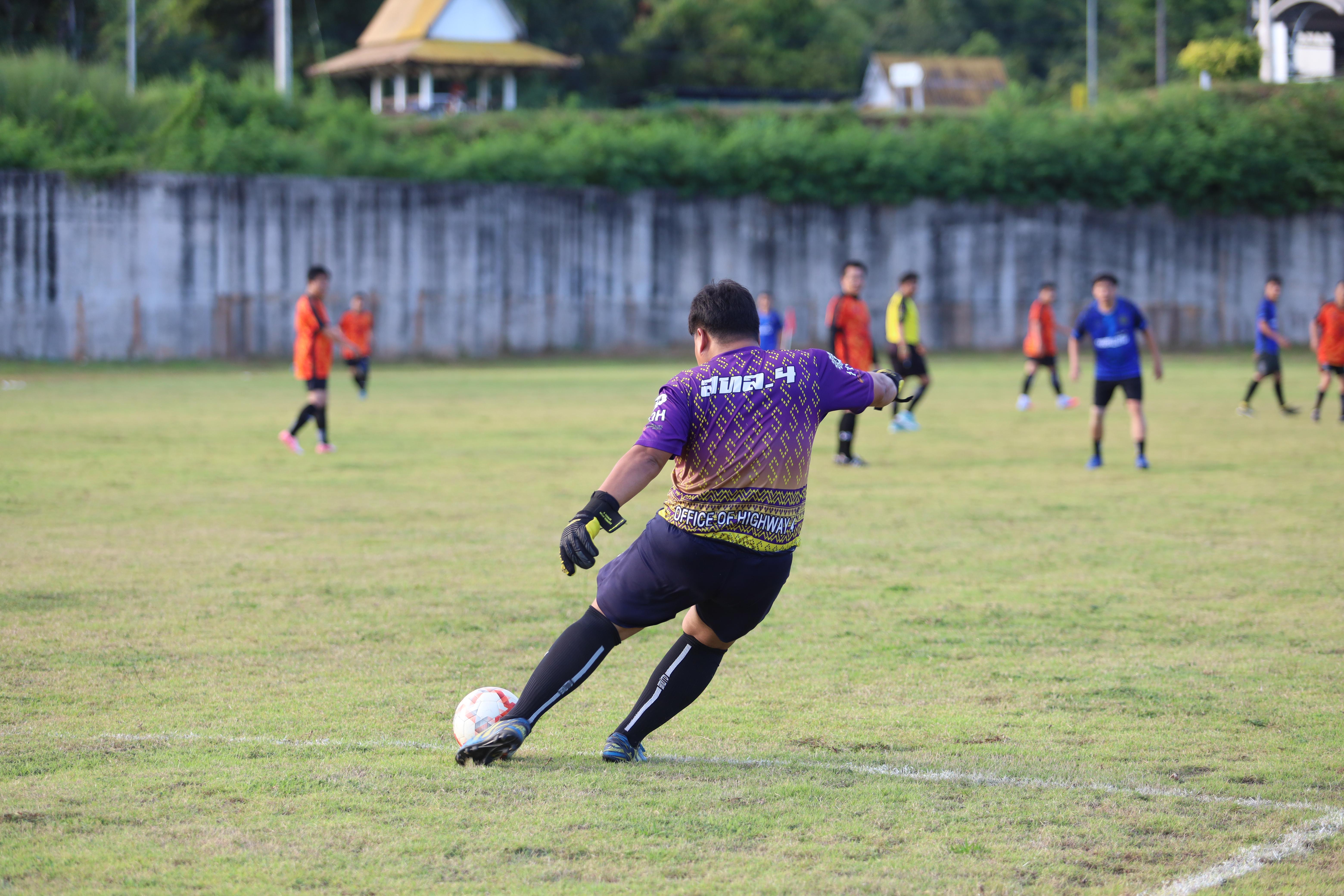 40. ฟุตบอล11คนหน่วยงาน25ปีkprums คู่ที่ 13