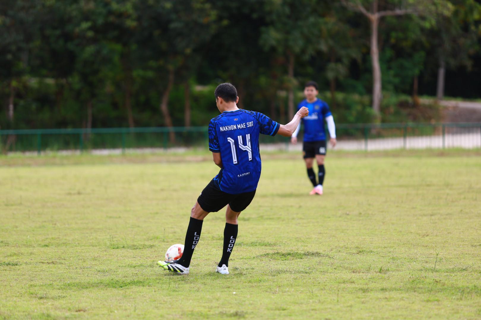 16. ฟุตบอล11คนหน่วยงาน25ปีkprums คู่ที่ 14 เทศบาลนครแม่สอด 1 : 0 โรงพยาบาลแม่สอด