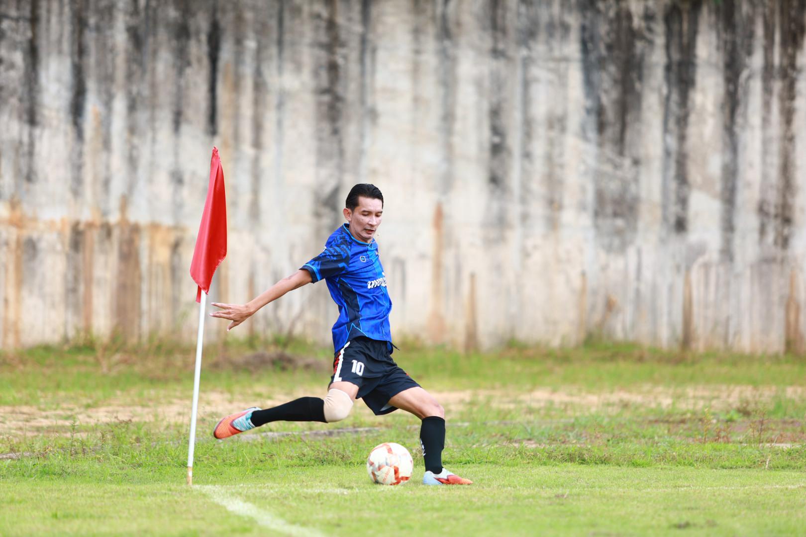 18. ฟุตบอล11คนหน่วยงาน25ปีkprums คู่ที่ 14 เทศบาลนครแม่สอด 1 : 0 โรงพยาบาลแม่สอด