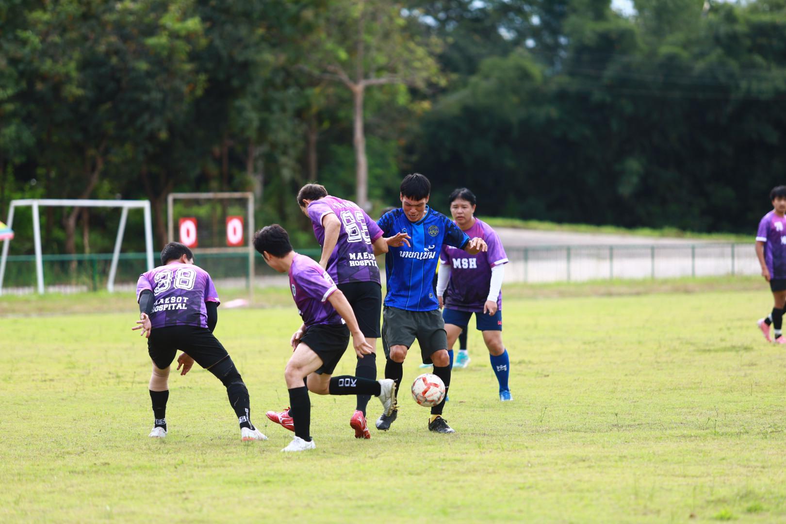 20. ฟุตบอล11คนหน่วยงาน25ปีkprums คู่ที่ 14 เทศบาลนครแม่สอด 1 : 0 โรงพยาบาลแม่สอด