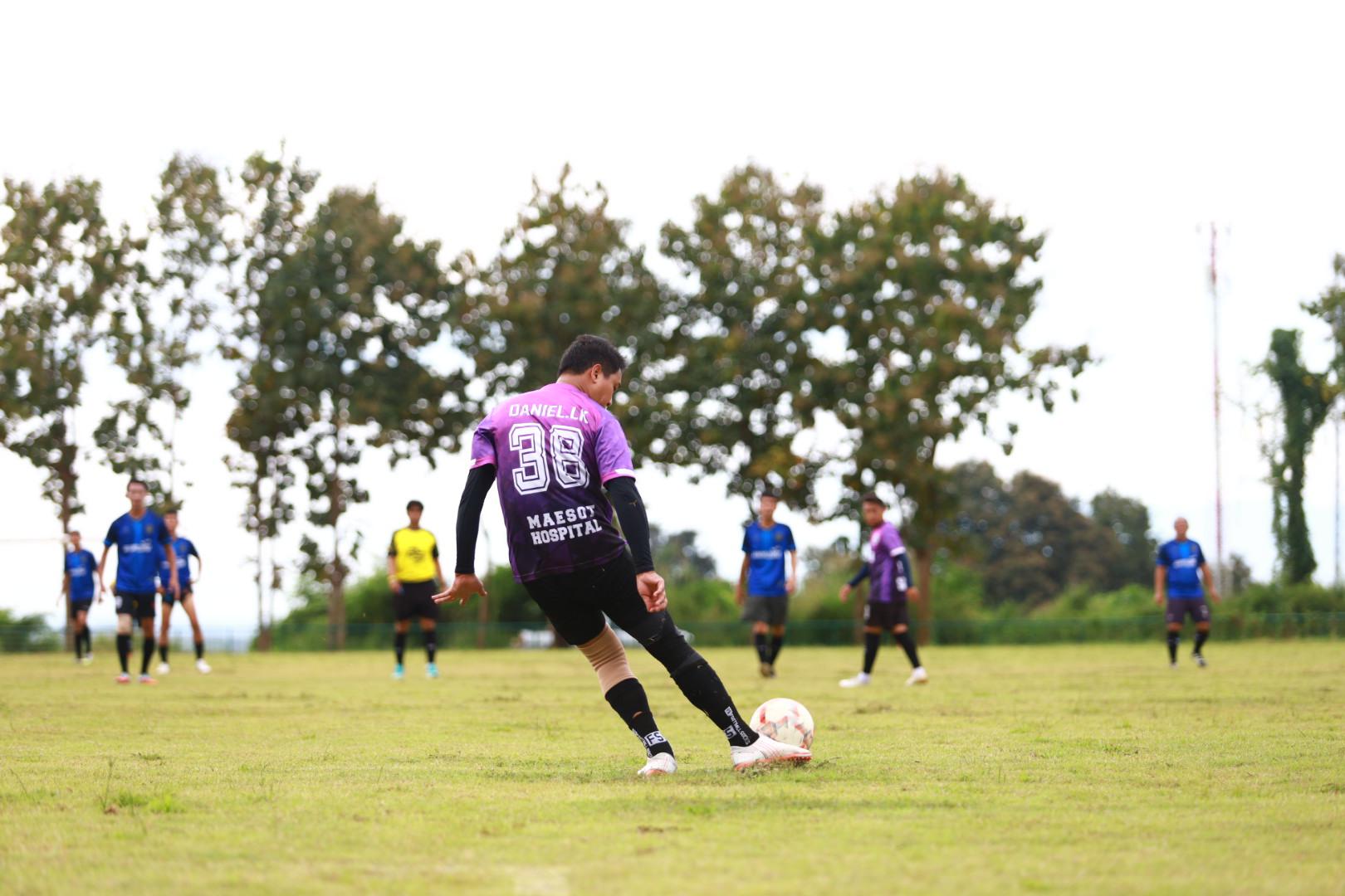 25. ฟุตบอล11คนหน่วยงาน25ปีkprums คู่ที่ 14 เทศบาลนครแม่สอด 1 : 0 โรงพยาบาลแม่สอด