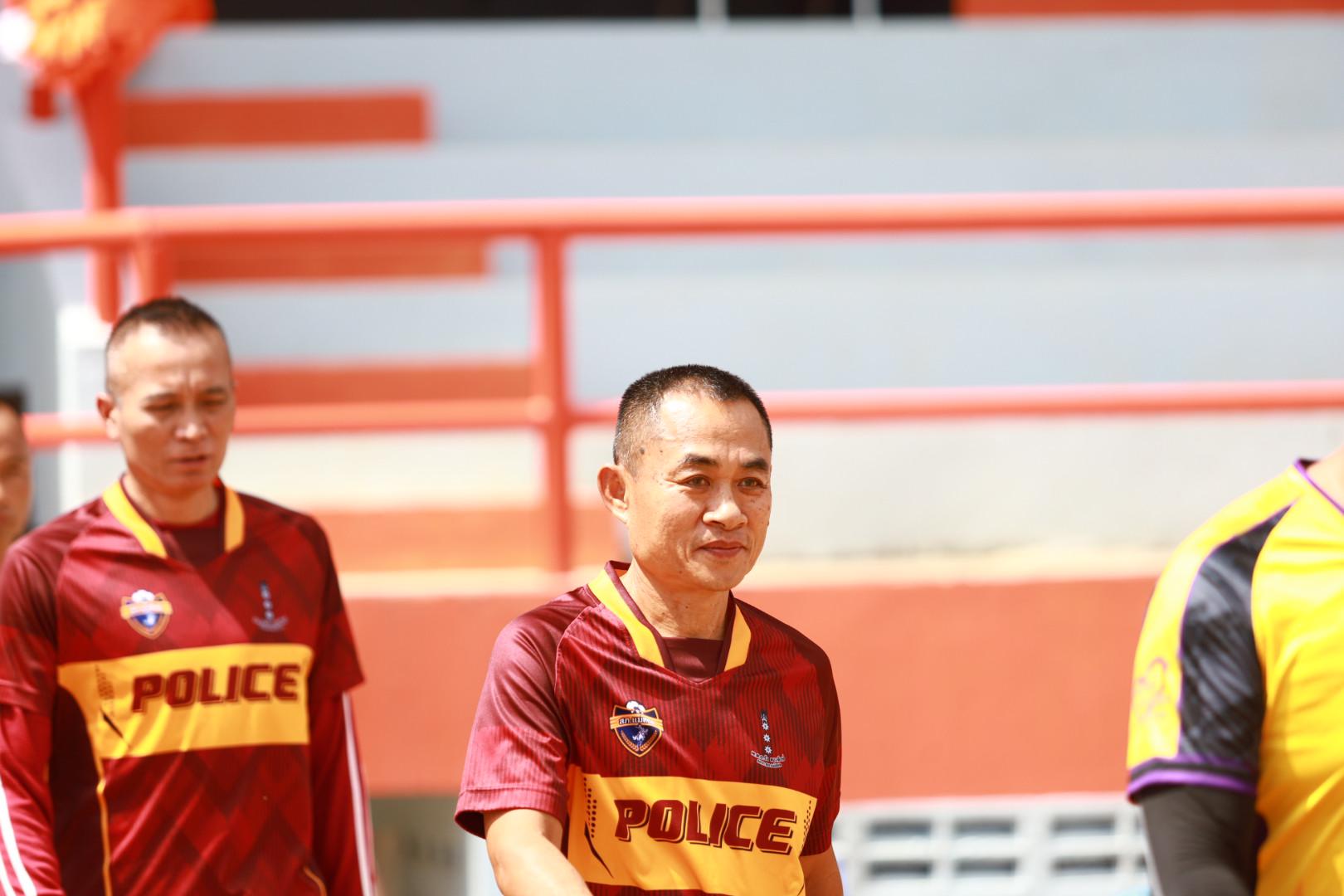 4. ฟุตบอล11คนหน่วยงาน25ปีkprums สถานีตำรวจภูธรแม่สอด 3 : 1 อำเภอแม่สอด