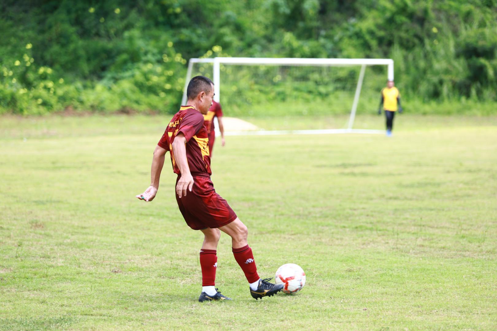 22. ฟุตบอล11คนหน่วยงาน25ปีkprums คู่ที่ 15 สถานีตำรวจภูธรแม่สอด 3 : 1 อำเภอแม่สอด