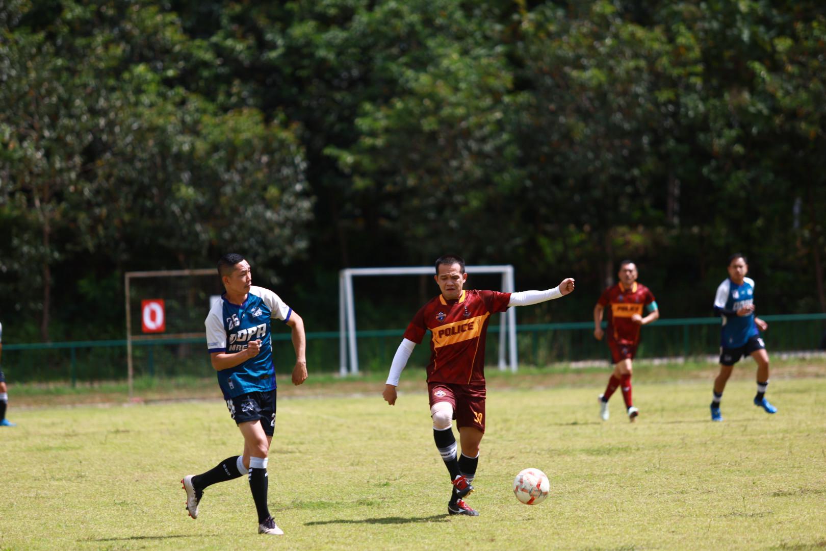 24. ฟุตบอล11คนหน่วยงาน25ปีkprums คู่ที่ 15 สถานีตำรวจภูธรแม่สอด 3 : 1 อำเภอแม่สอด