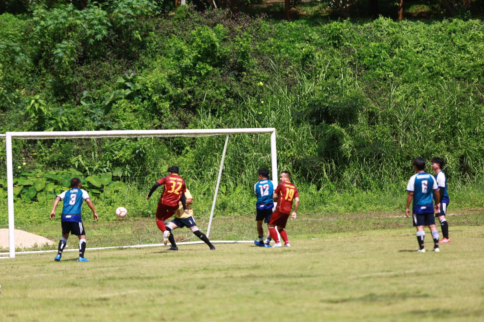 49. ฟุตบอล11คนหน่วยงาน25ปีkprums คู่ที่ 15 สถานีตำรวจภูธรแม่สอด 3 : 1 อำเภอแม่สอด