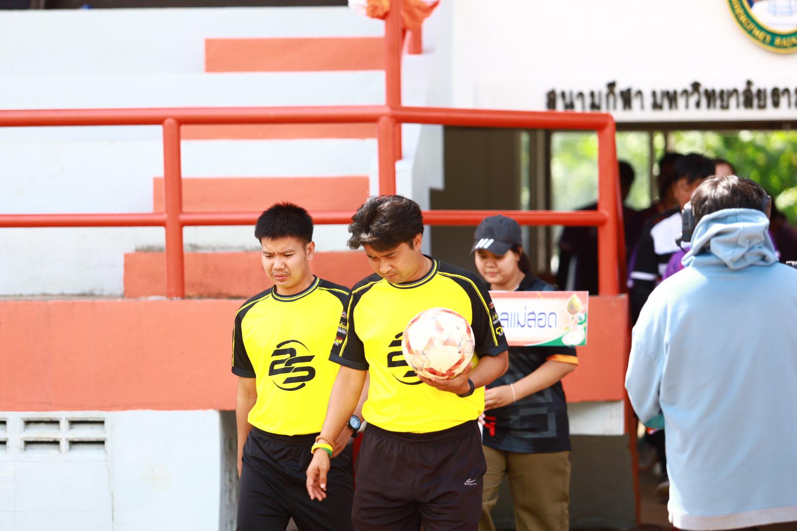 3. ฟุตบอล11คนหน่วยงาน25ปีkprums โรงพยาบาลแม่สอด 2 : 0 อำเภอแม่สอด