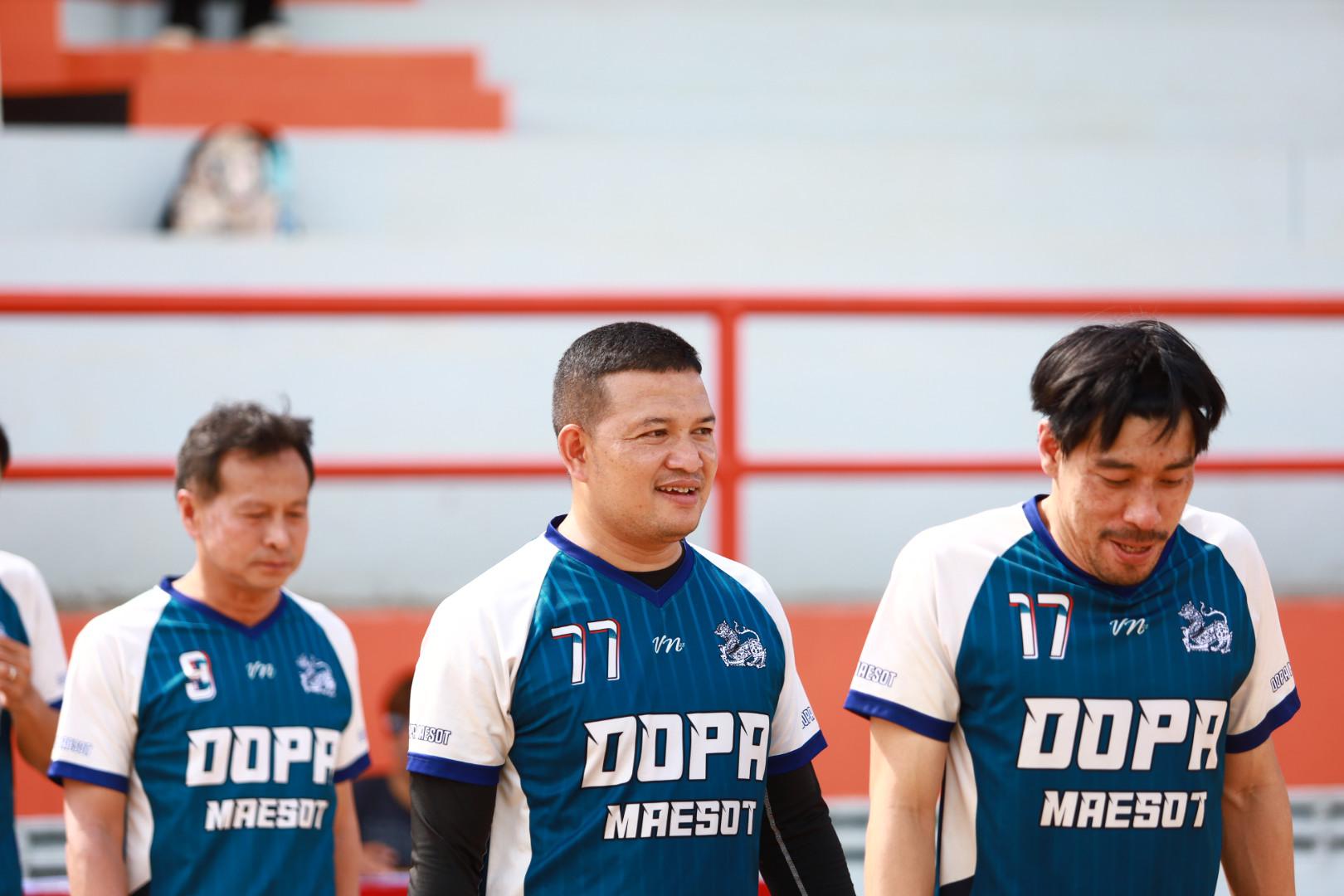 10. ฟุตบอล11คนหน่วยงาน25ปีkprums คู่ชิงรองอันดับ 3 โรงพยาบาลแม่สอด 2 : 0 อำเภอแม่สอด