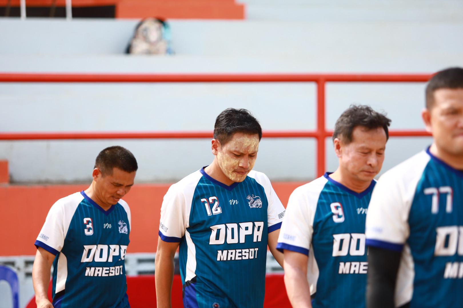 11. ฟุตบอล11คนหน่วยงาน25ปีkprums คู่ชิงรองอันดับ 3 โรงพยาบาลแม่สอด 2 : 0 อำเภอแม่สอด