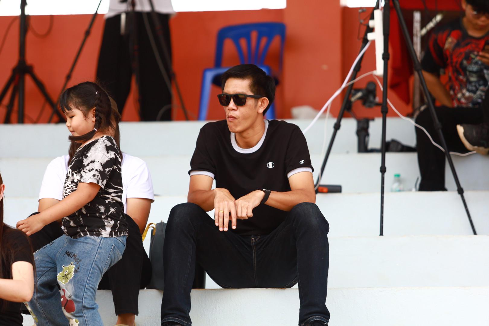 37. ฟุตบอล11คนหน่วยงาน25ปีkprums คู่ชิงรองอันดับ 3 โรงพยาบาลแม่สอด 2 : 0 อำเภอแม่สอด