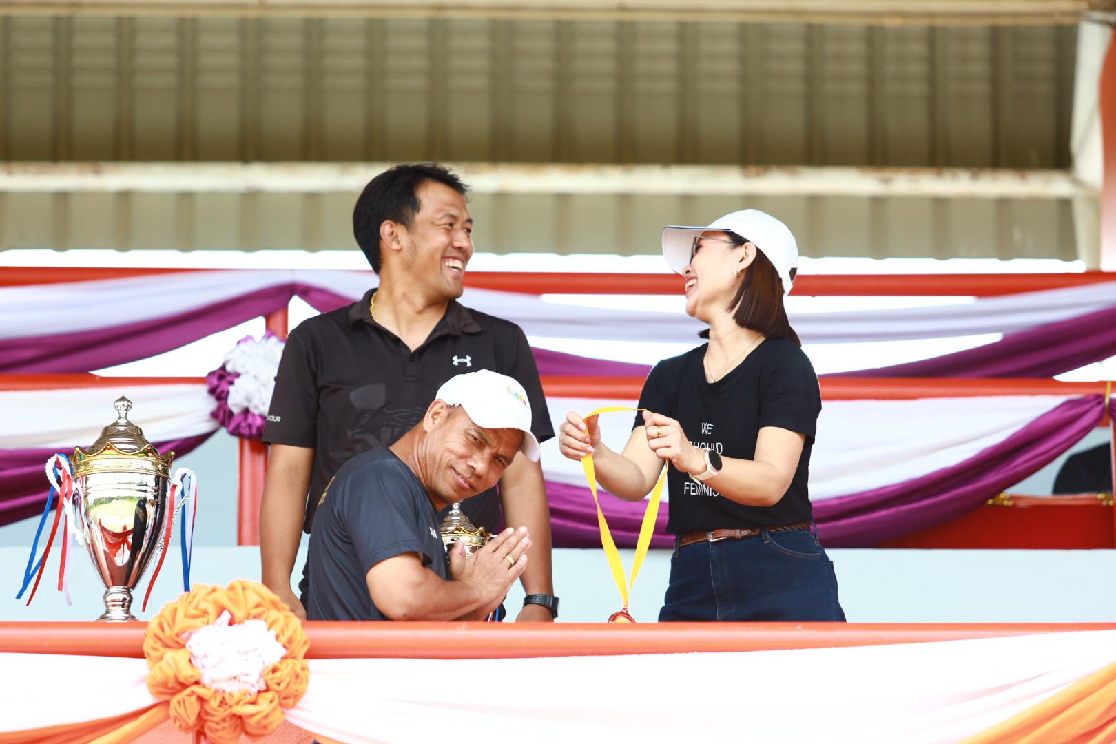 48. ฟุตบอล11คนหน่วยงาน25ปีkprums คู่ชิงรองอันดับ 3 โรงพยาบาลแม่สอด 2 : 0 อำเภอแม่สอด