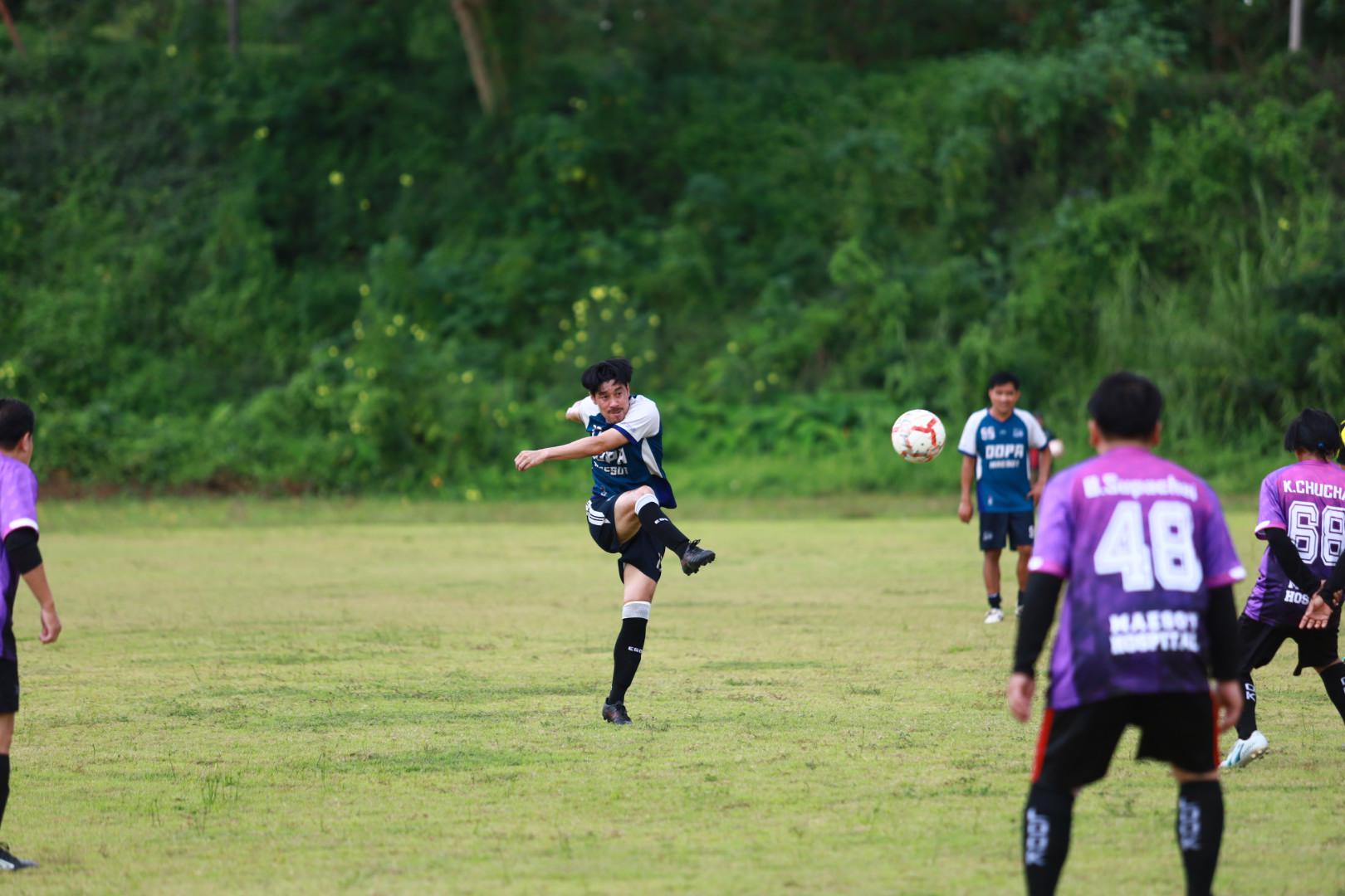 54. ฟุตบอล11คนหน่วยงาน25ปีkprums คู่ชิงรองอันดับ 3 โรงพยาบาลแม่สอด 2 : 0 อำเภอแม่สอด