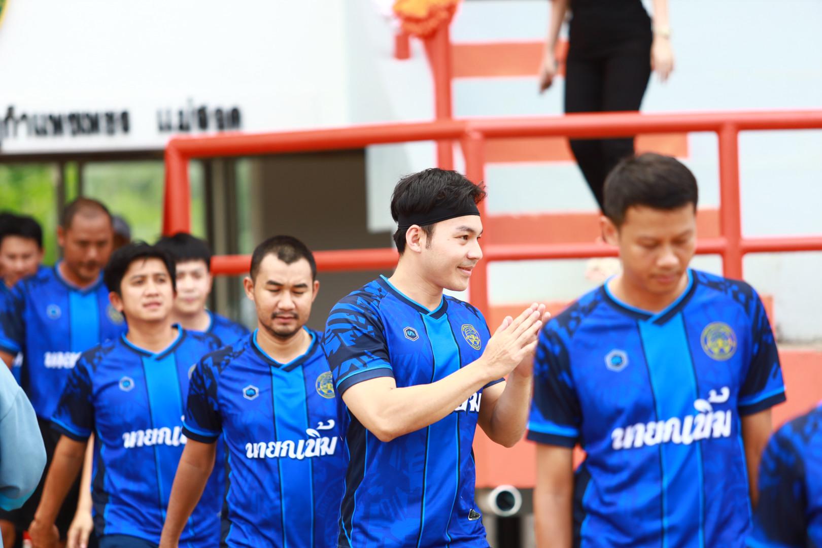 9. ฟุตบอล11คนหน่วยงาน25ปีkprums คู่ชิงชนะเลิศ สถานีตำรวจภูธรแม่สอด 0 : 1 เทศบาลนครแม่สอด