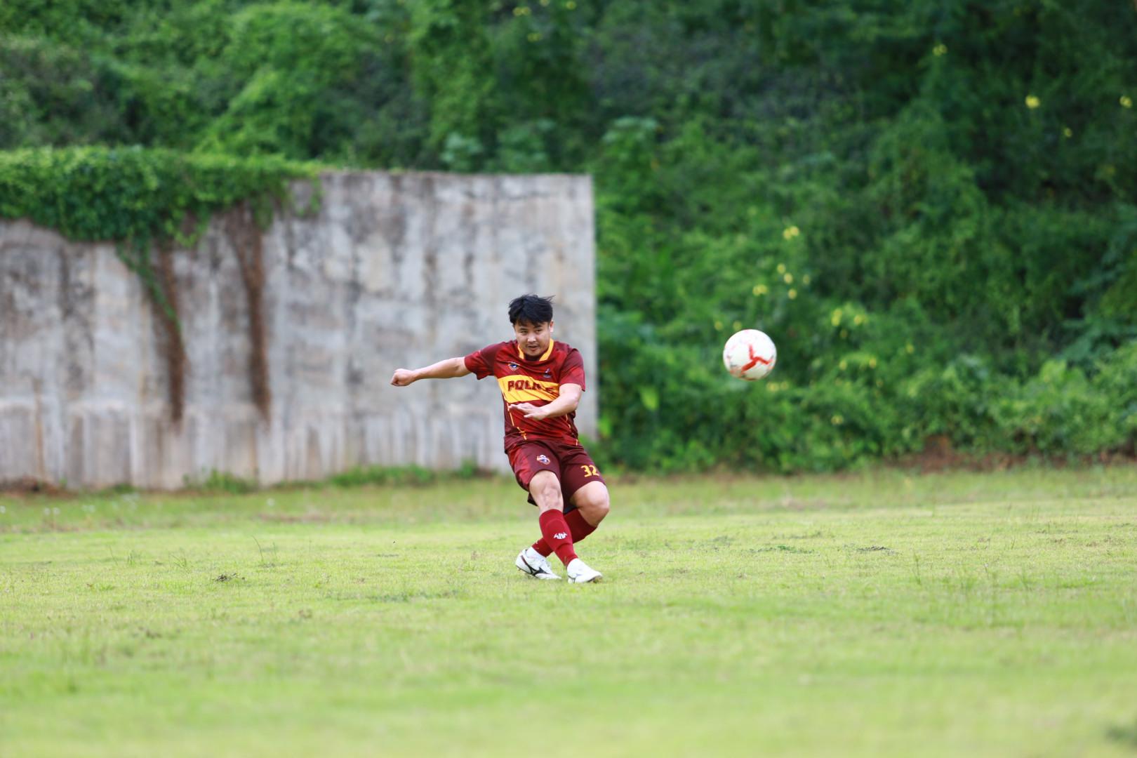22. ฟุตบอล11คนหน่วยงาน25ปีkprums คู่ชิงชนะเลิศ สถานีตำรวจภูธรแม่สอด 0 : 1 เทศบาลนครแม่สอด