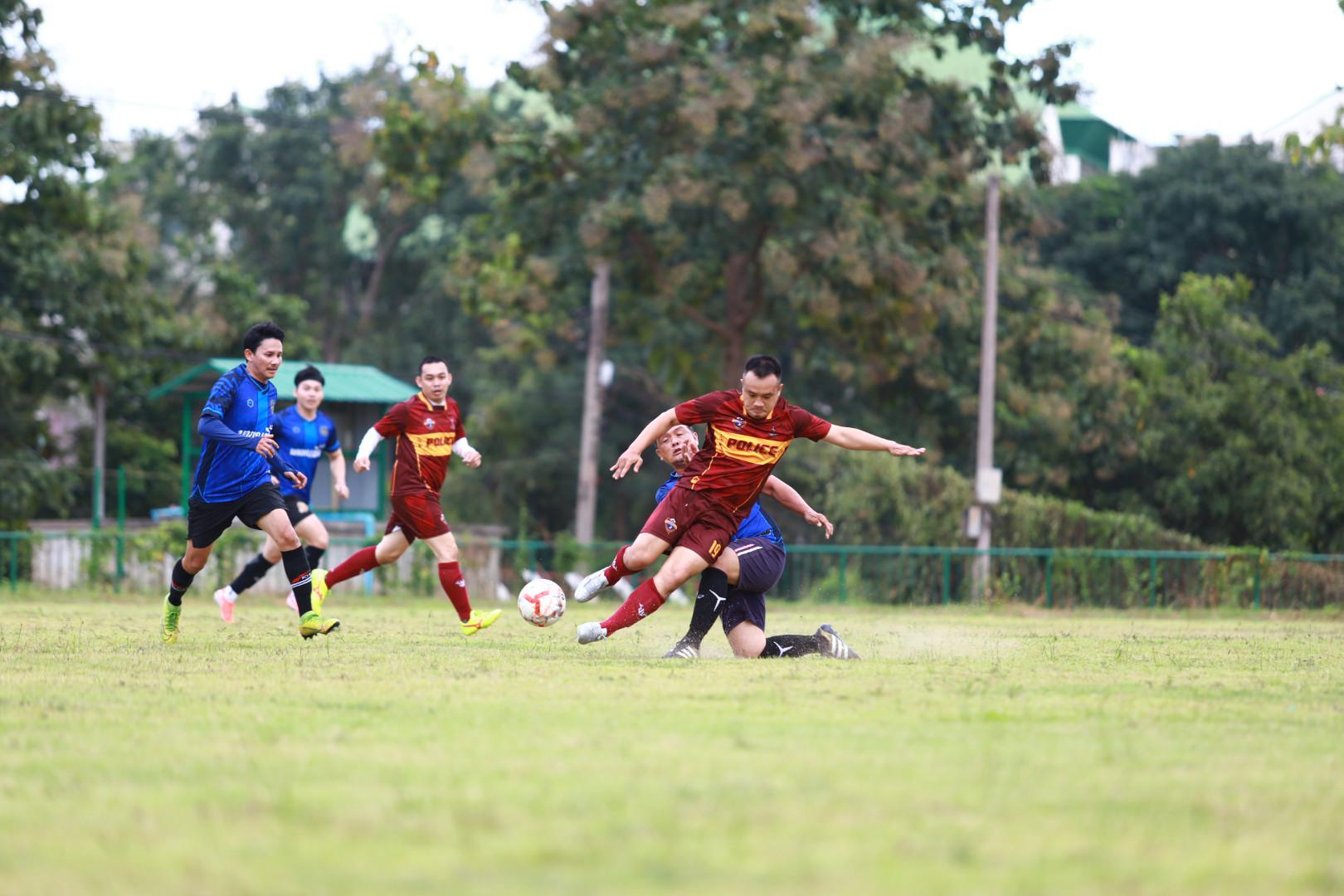 23. ฟุตบอล11คนหน่วยงาน25ปีkprums คู่ชิงชนะเลิศ สถานีตำรวจภูธรแม่สอด 0 : 1 เทศบาลนครแม่สอด