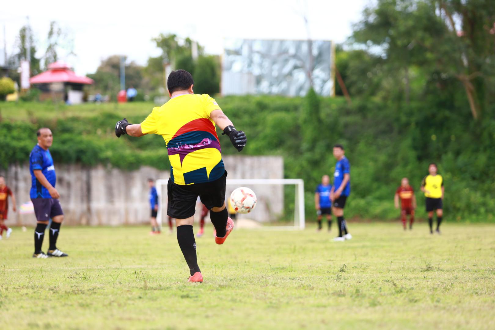 34. ฟุตบอล11คนหน่วยงาน25ปีkprums คู่ชิงชนะเลิศ สถานีตำรวจภูธรแม่สอด 0 : 1 เทศบาลนครแม่สอด