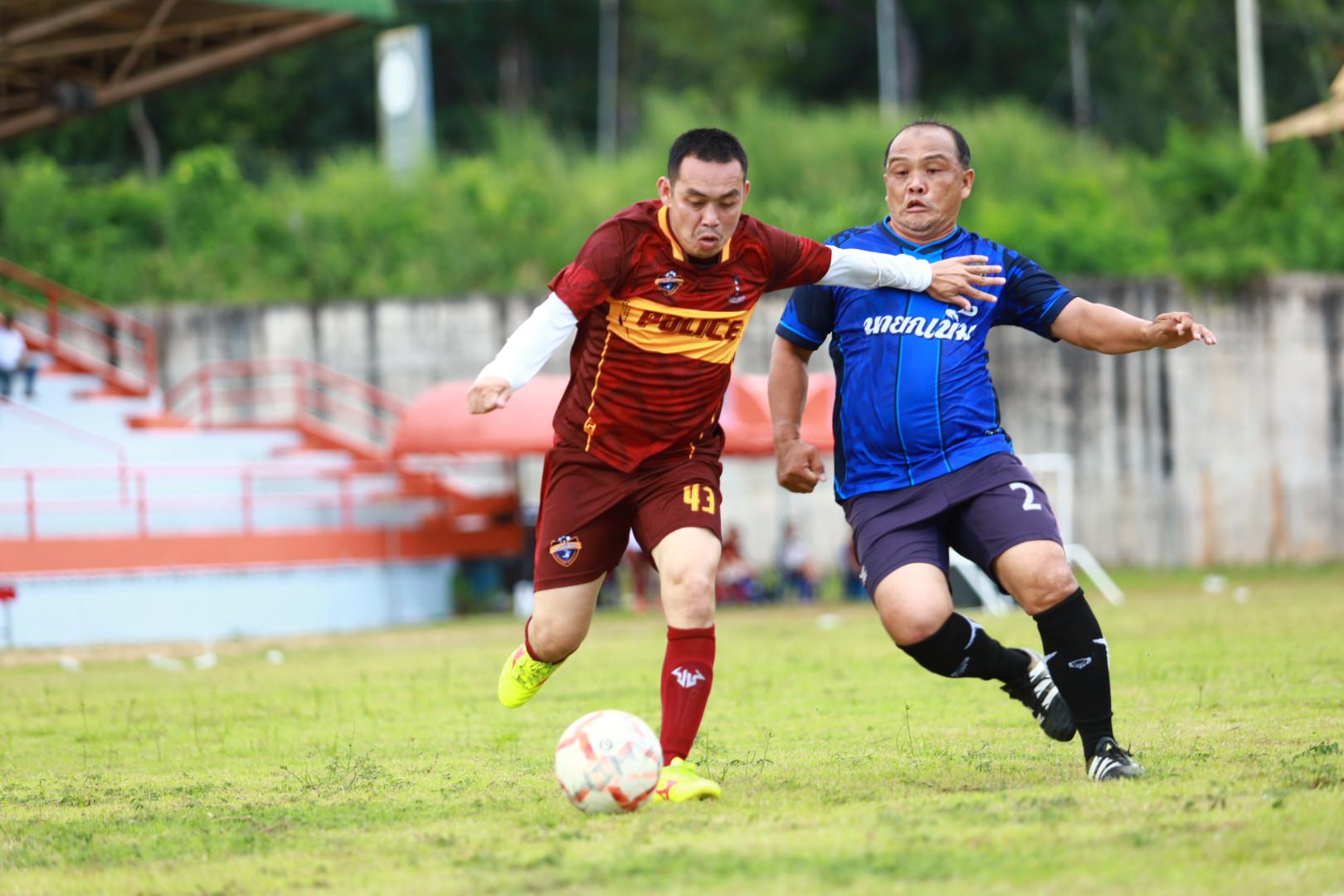 36. ฟุตบอล11คนหน่วยงาน25ปีkprums คู่ชิงชนะเลิศ สถานีตำรวจภูธรแม่สอด 0 : 1 เทศบาลนครแม่สอด