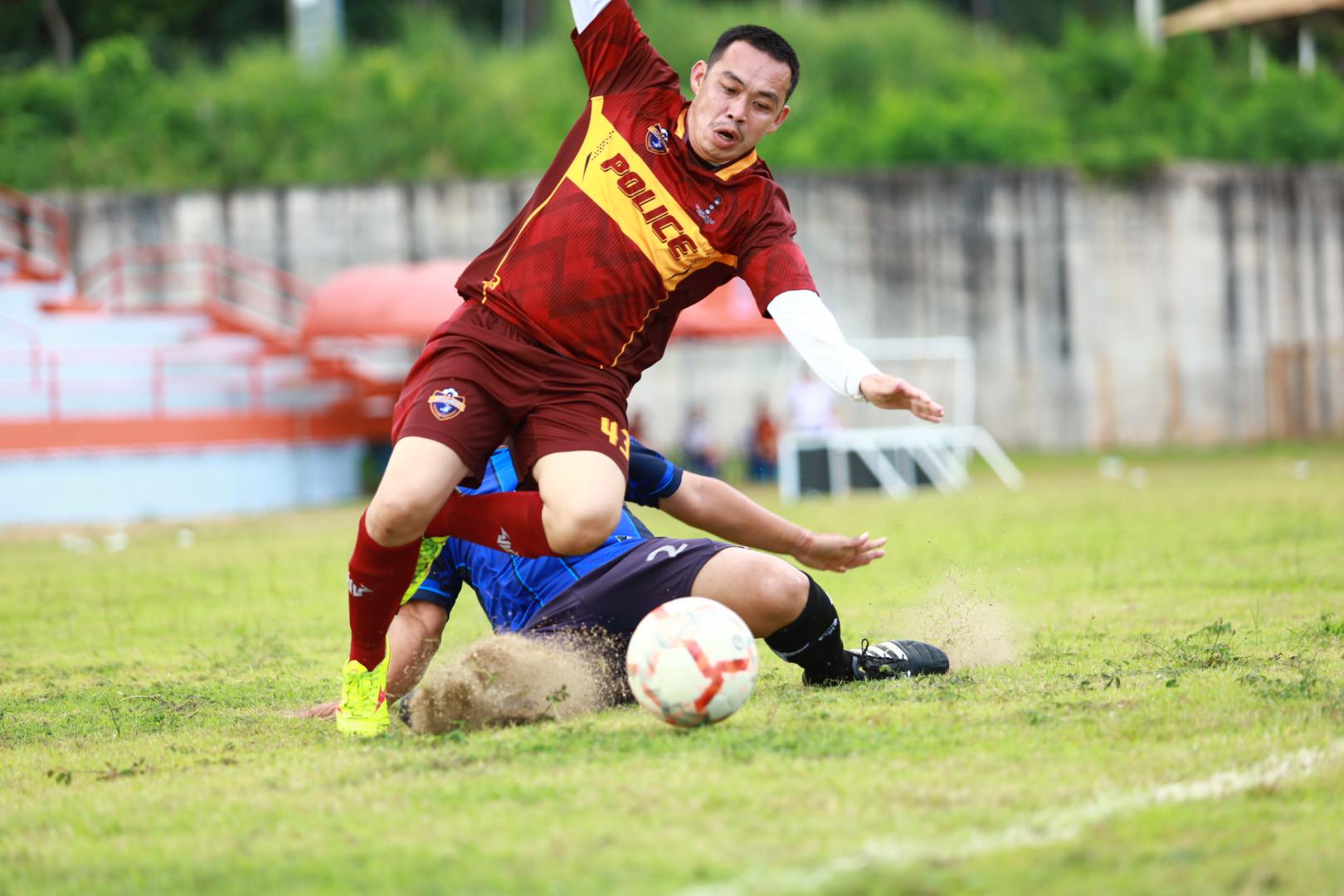 37. ฟุตบอล11คนหน่วยงาน25ปีkprums คู่ชิงชนะเลิศ สถานีตำรวจภูธรแม่สอด 0 : 1 เทศบาลนครแม่สอด